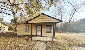 4210 Chennault Avenue Property Photo 1
