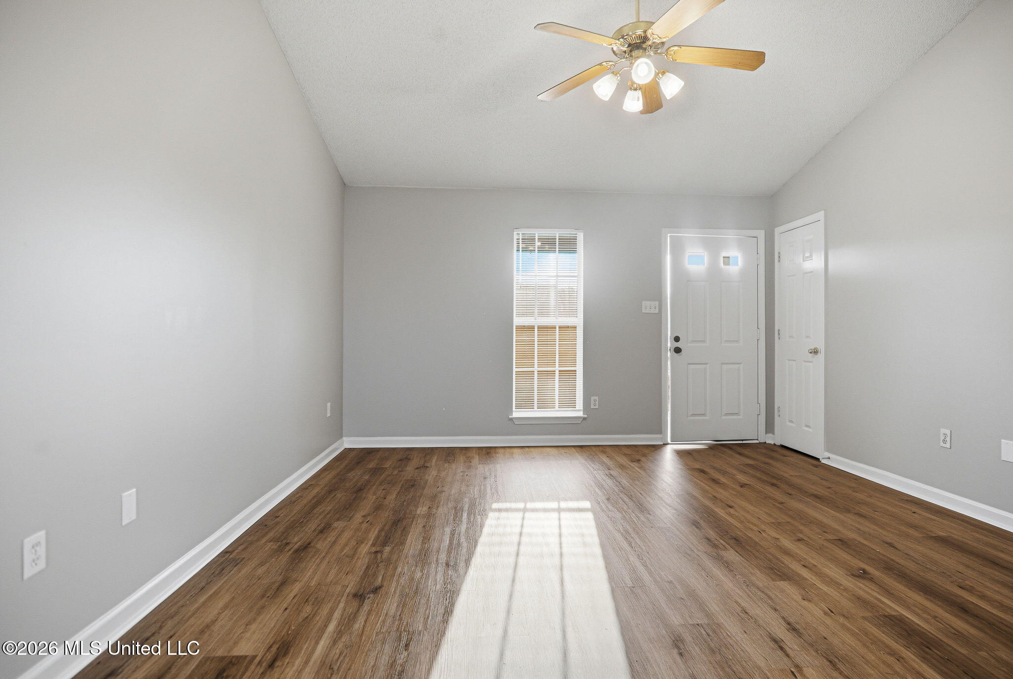 9043 W Triple Crown Loop Property Photo 7