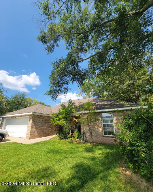 710 S Hill Court Property Photo 1