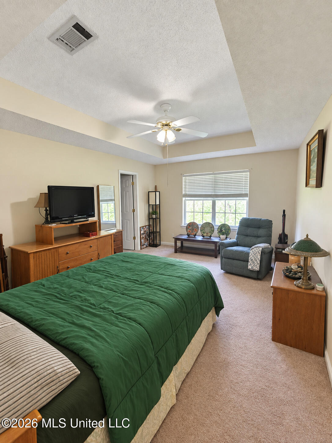 710 S Hill Court Property Photo 6