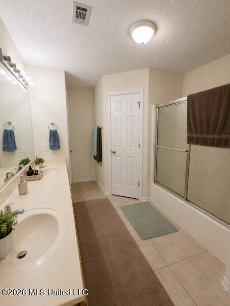 710 S Hill Court Property Photo 9