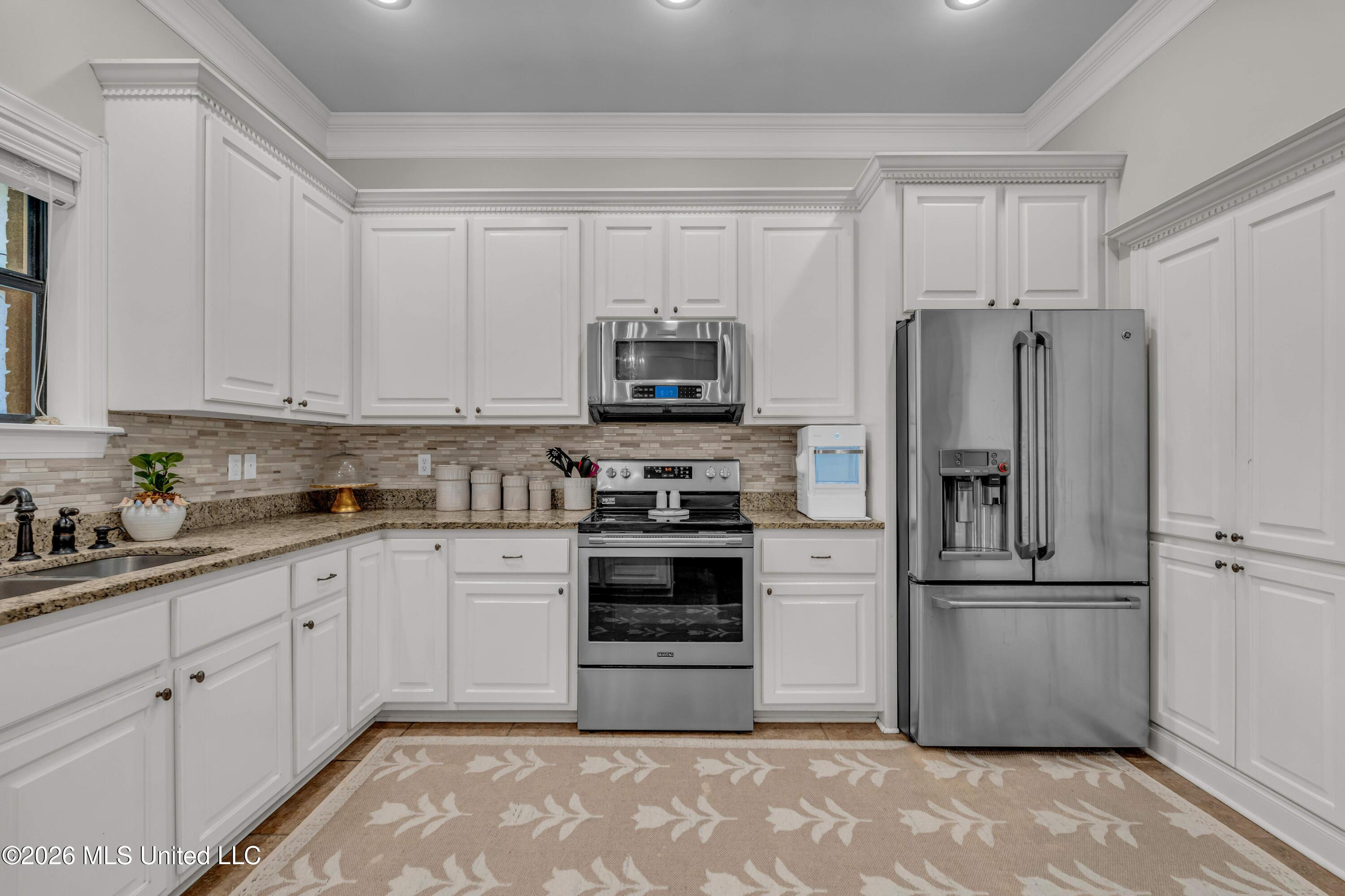 204 Oakmont Road Property Photo 15
