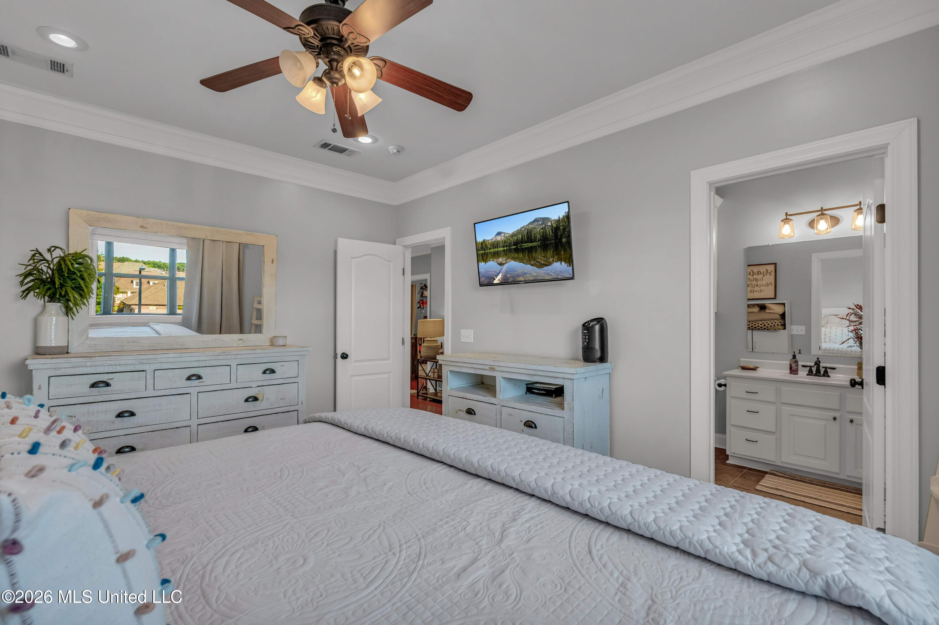 204 Oakmont Road Property Photo 32