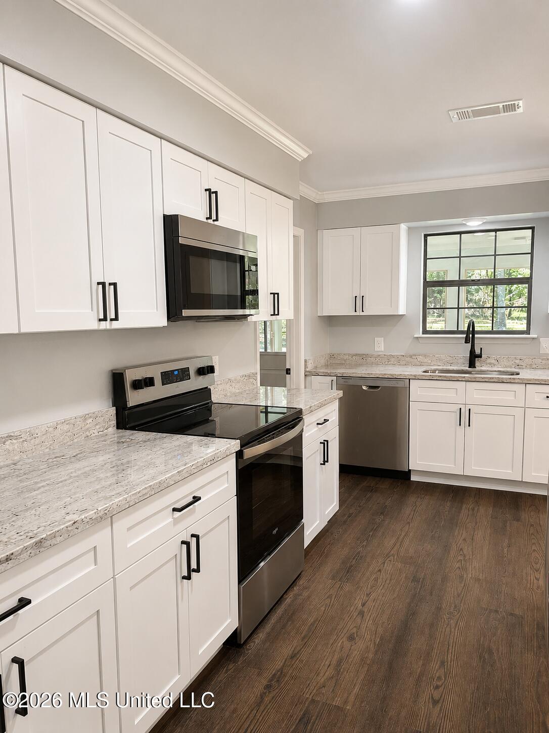 5615 Ahekolo Circle Property Photo 8