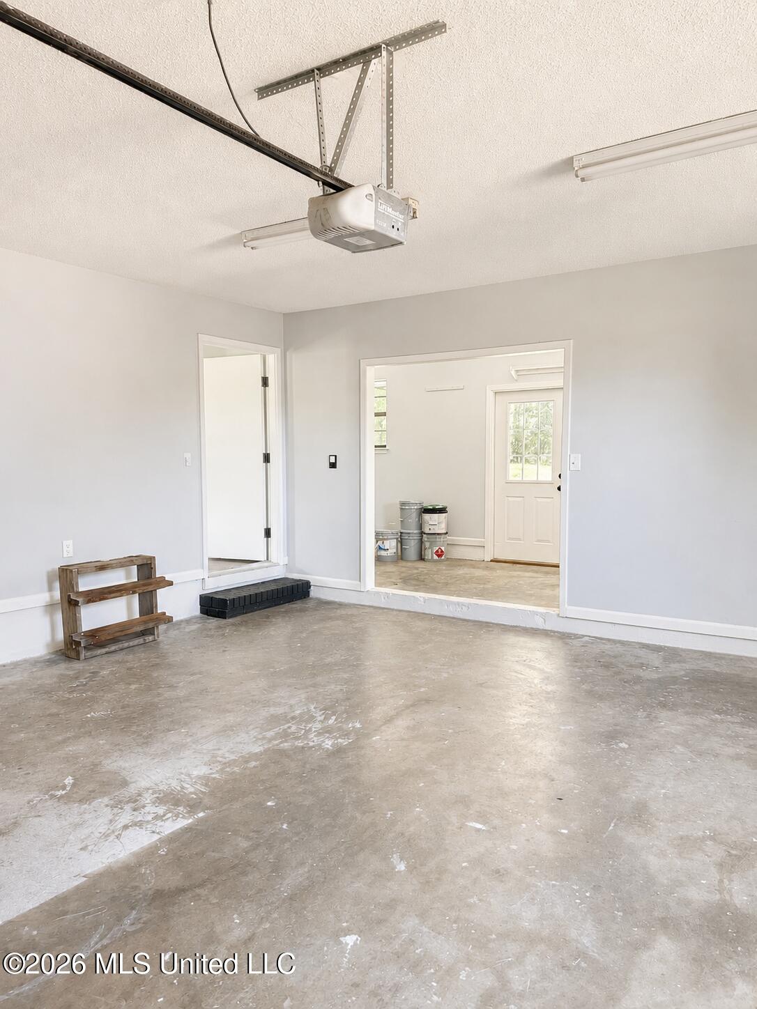 5615 Ahekolo Circle Property Photo 22