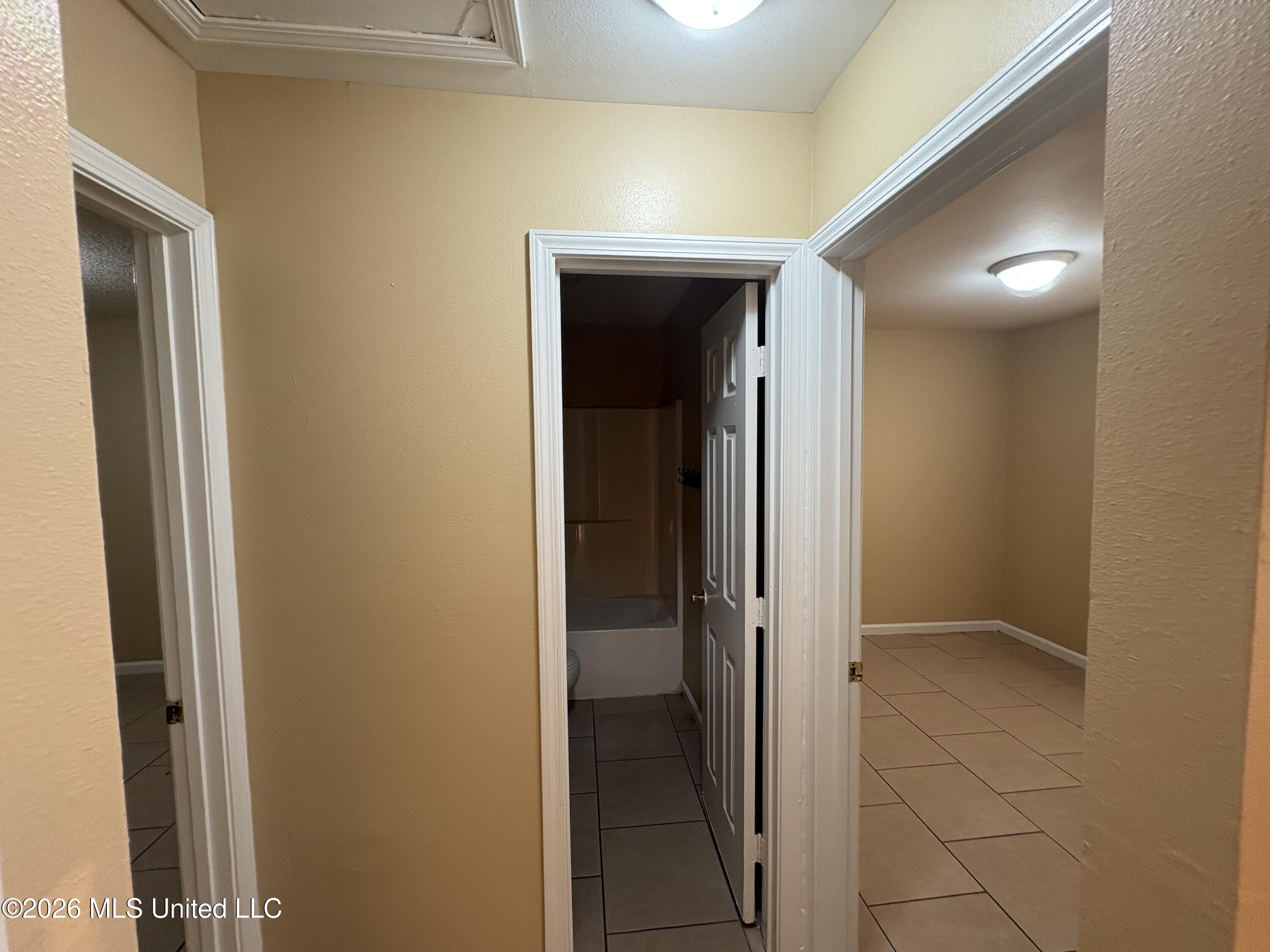 6525 Jasmine Street Property Photo 8