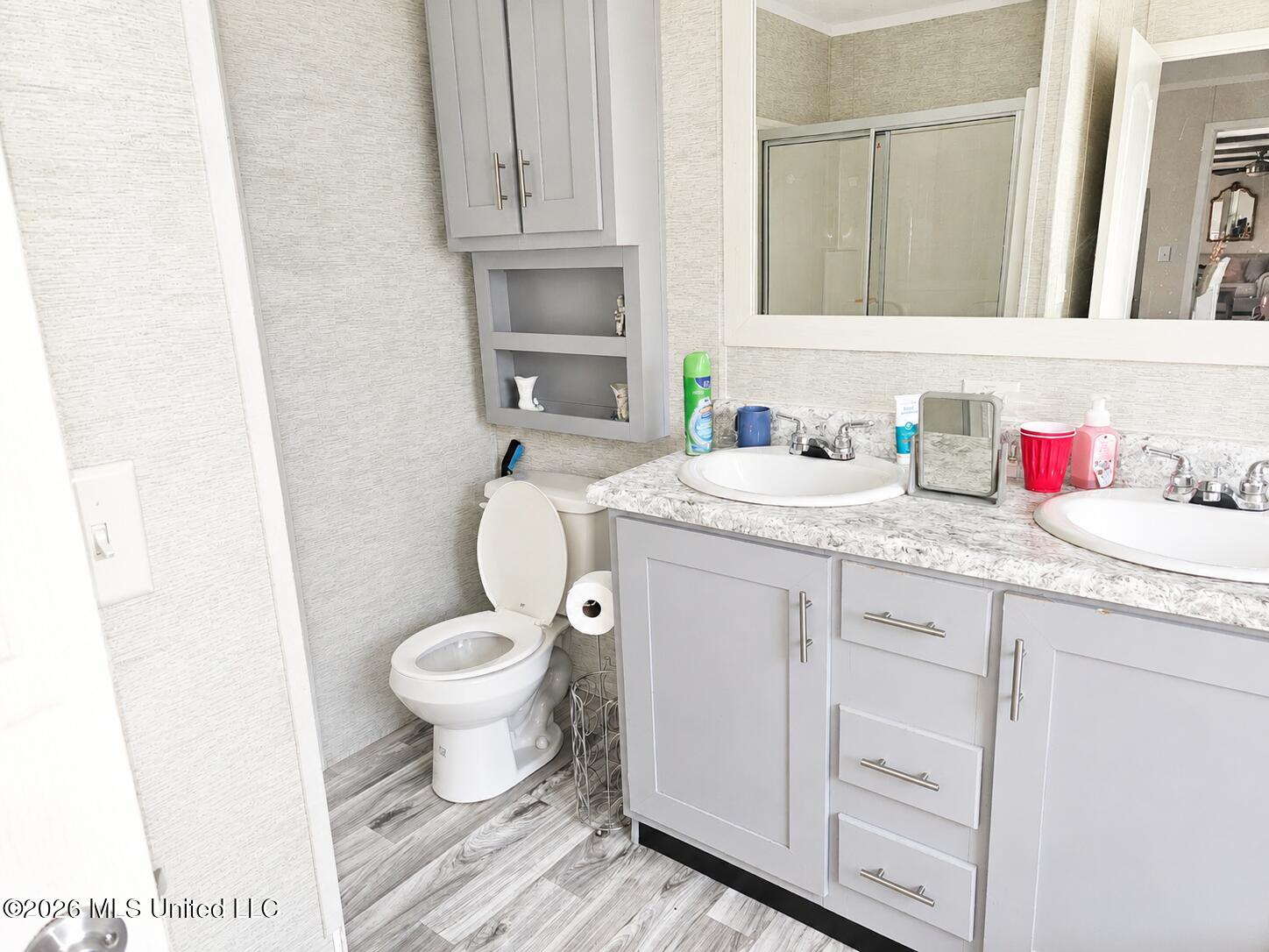 101 Railroad Avenue Property Photo 12