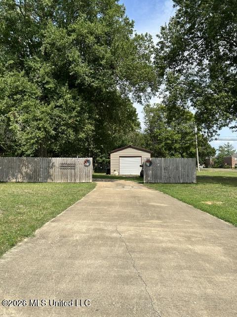 1002 Owen Meadows Street Property Photo 17