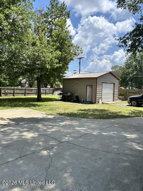 1002 Owen Meadows Street Property Photo 20
