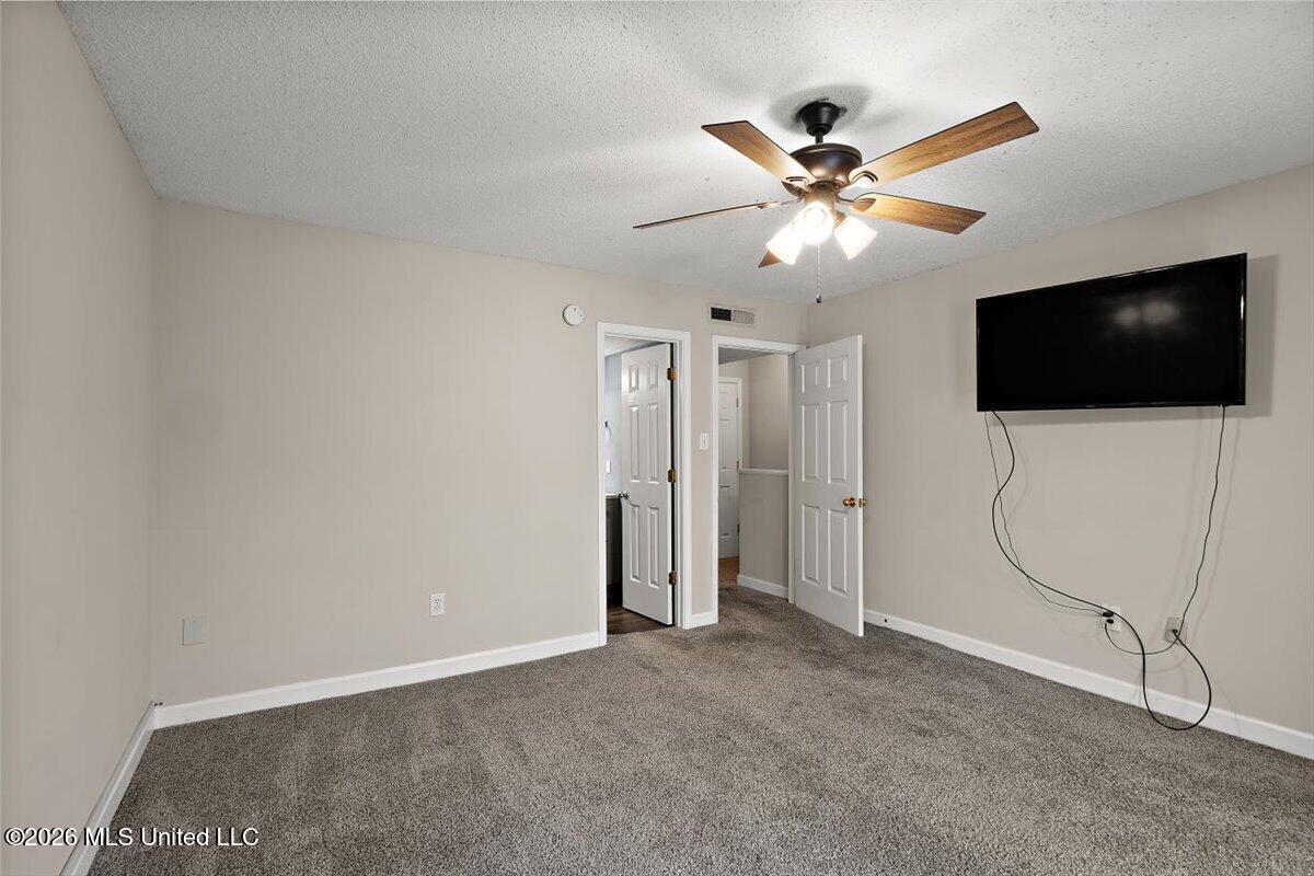 550 Post Road Property Photo 19