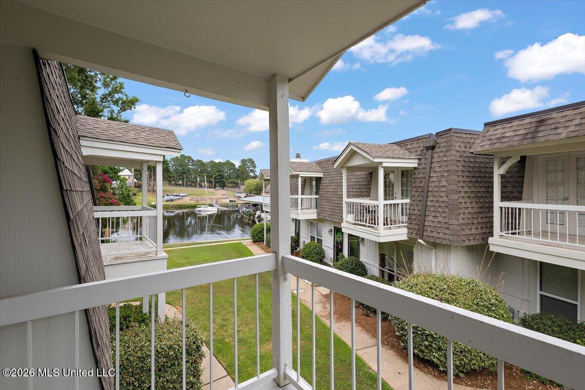 550 Post Road Property Photo 21