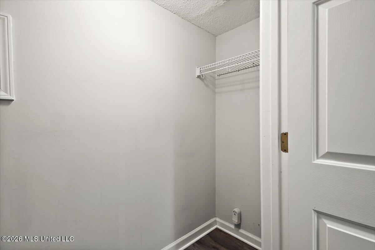 550 Post Road Property Photo 23