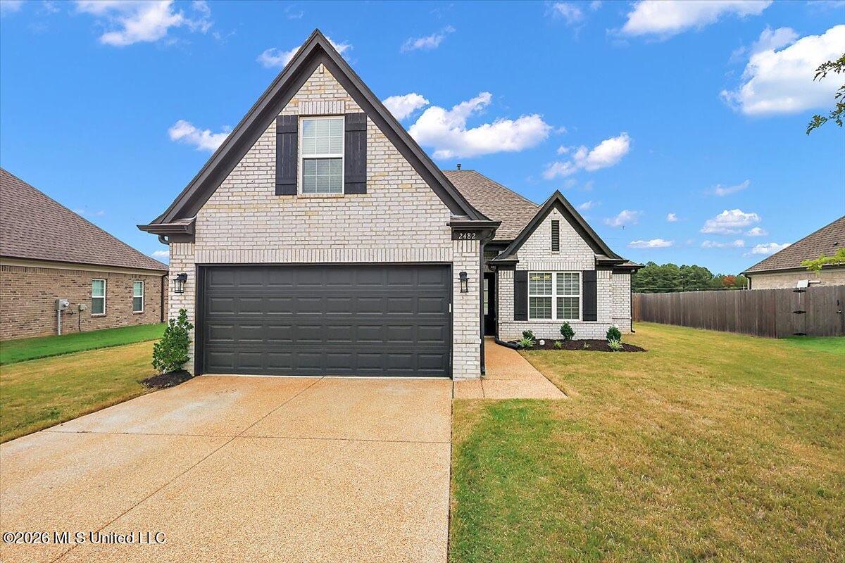 2482 Dela Drive Property Photo 1