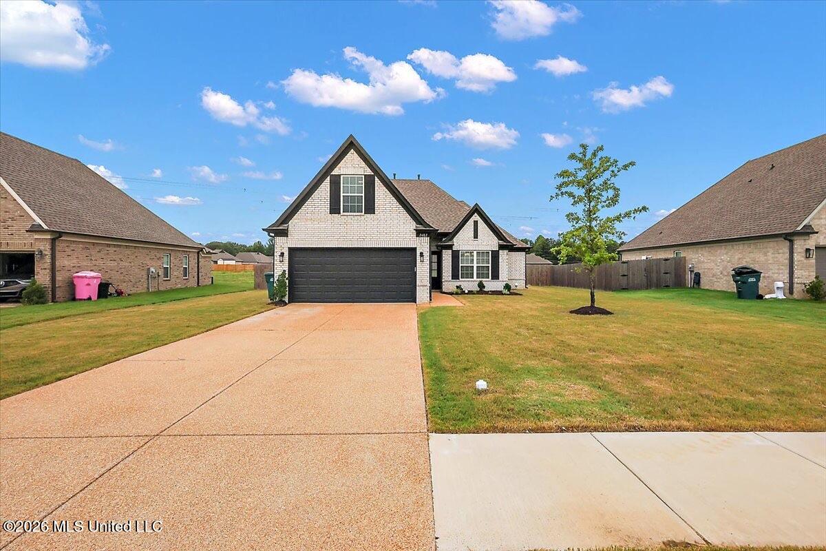 2482 Dela Drive Property Photo 6