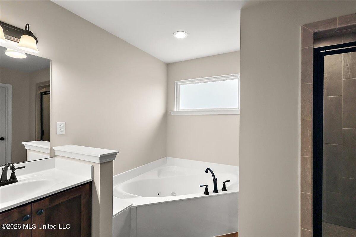 2482 Dela Drive Property Photo 17
