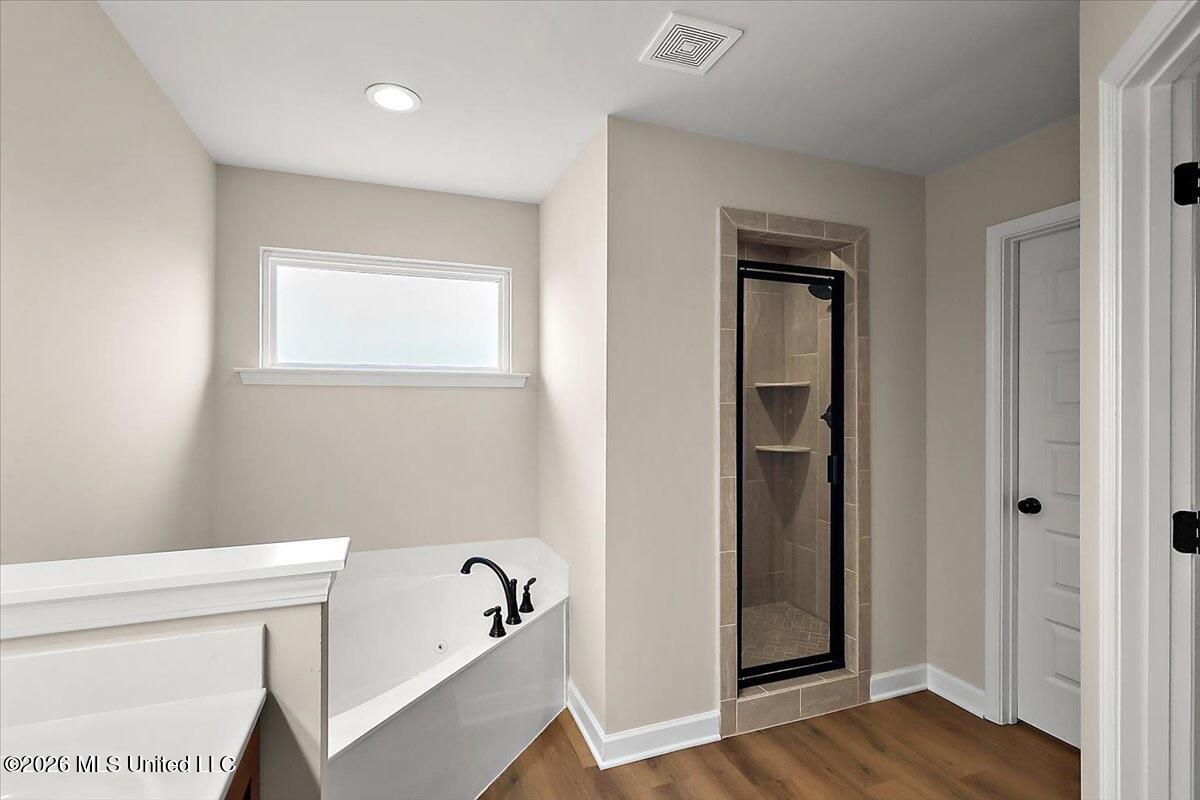 2482 Dela Drive Property Photo 18