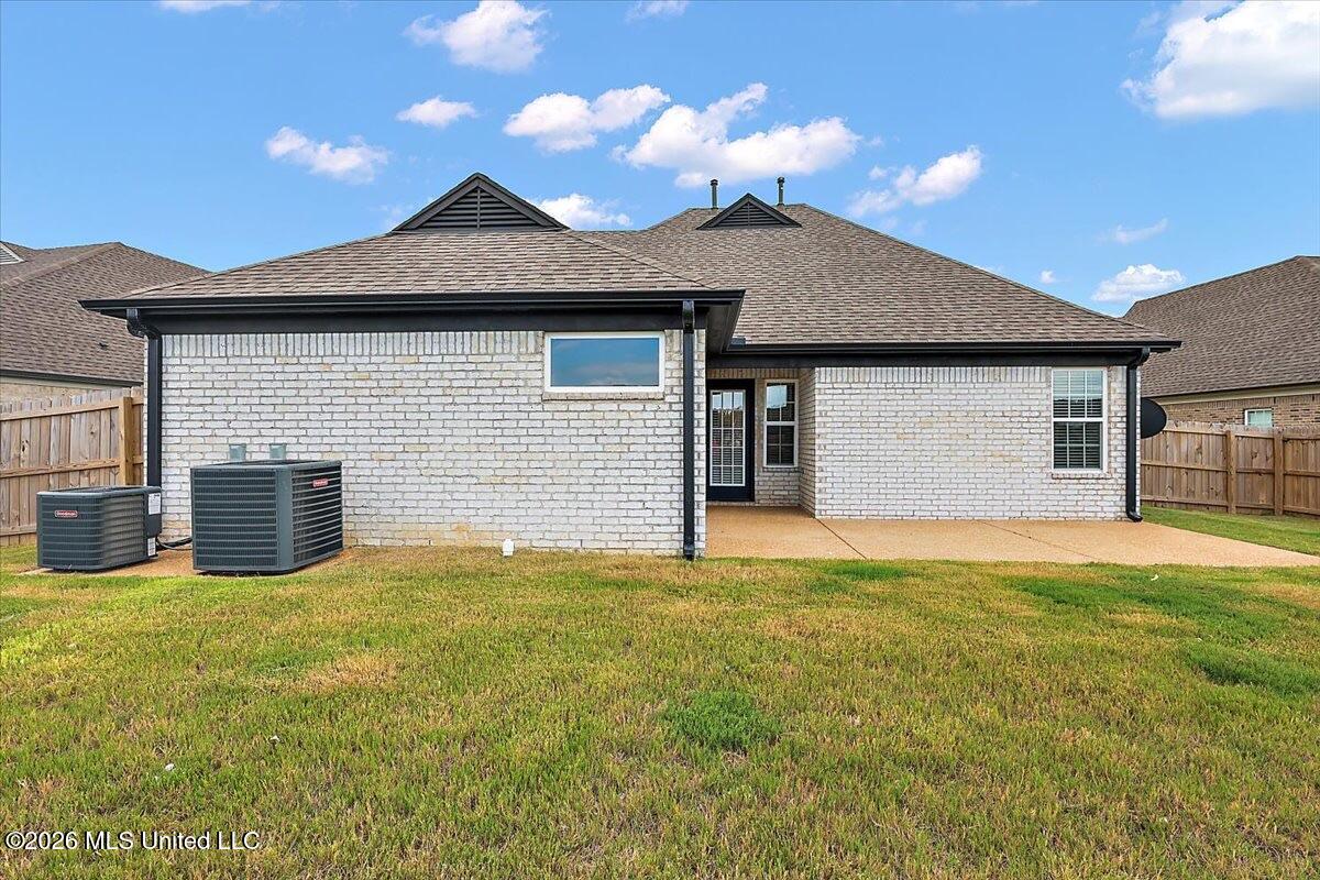 2482 Dela Drive Property Photo 28
