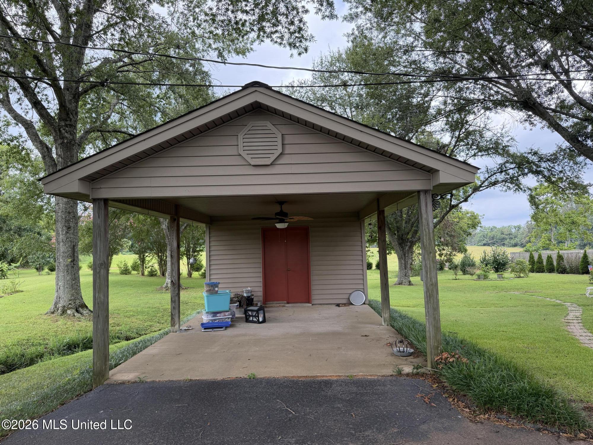 16471 Boundary Drive Property Photo 10