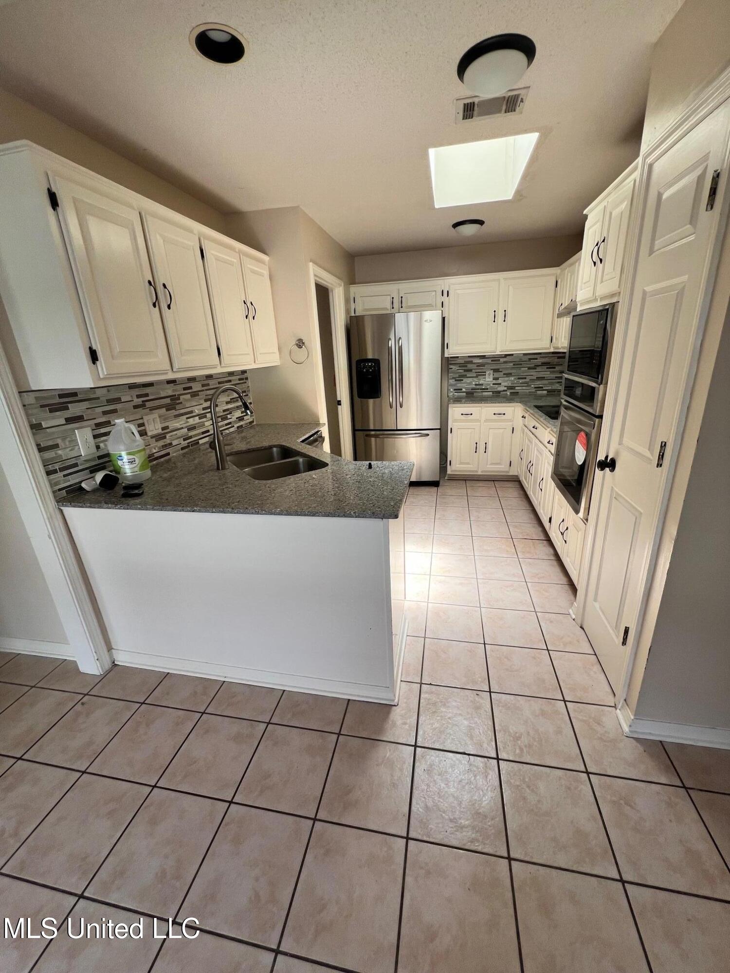 2617 Palmer Drive Property Photo 4