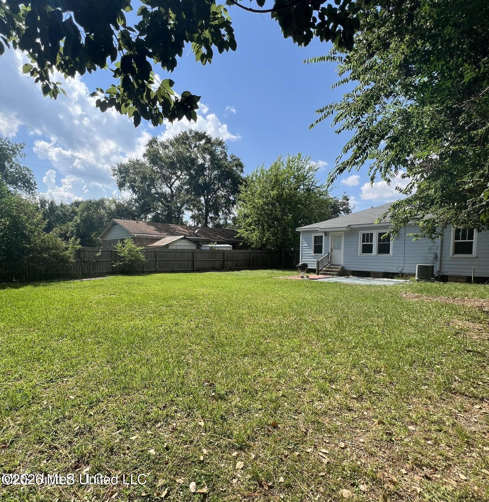 1693 Vine Street Property Photo 3