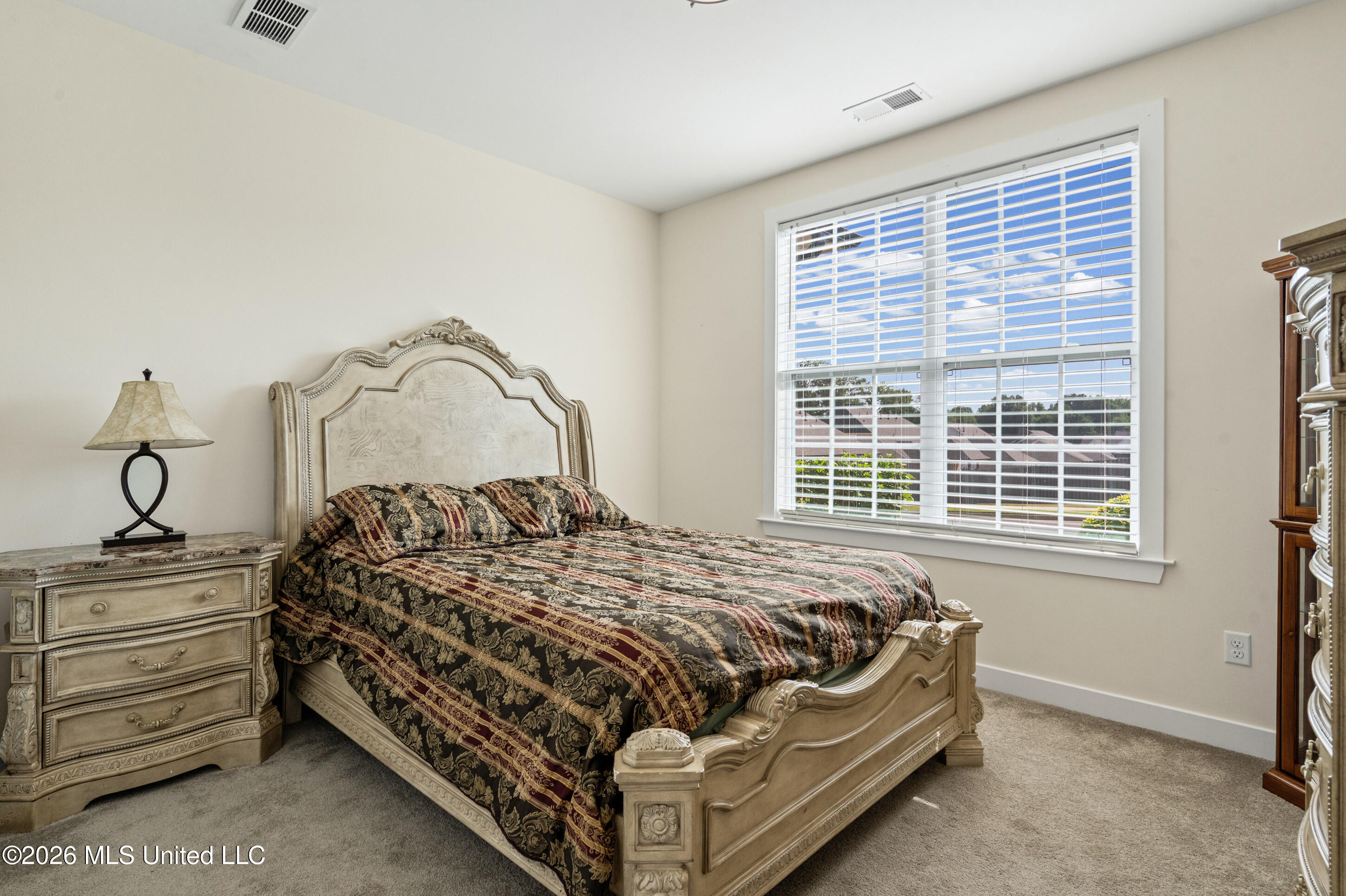 6763 W Sunrise Loop Property Photo 12