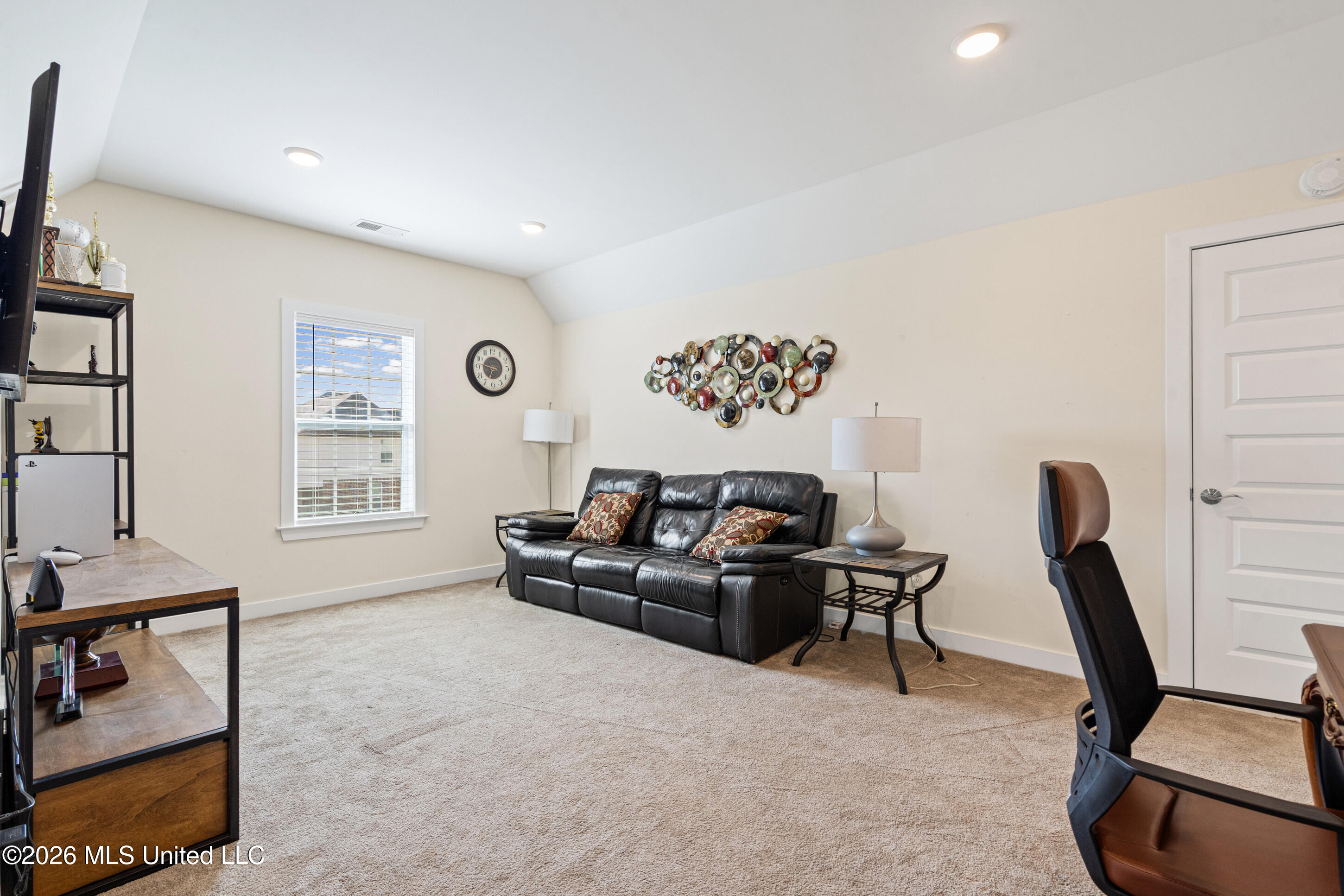 6763 W Sunrise Loop Property Photo 22