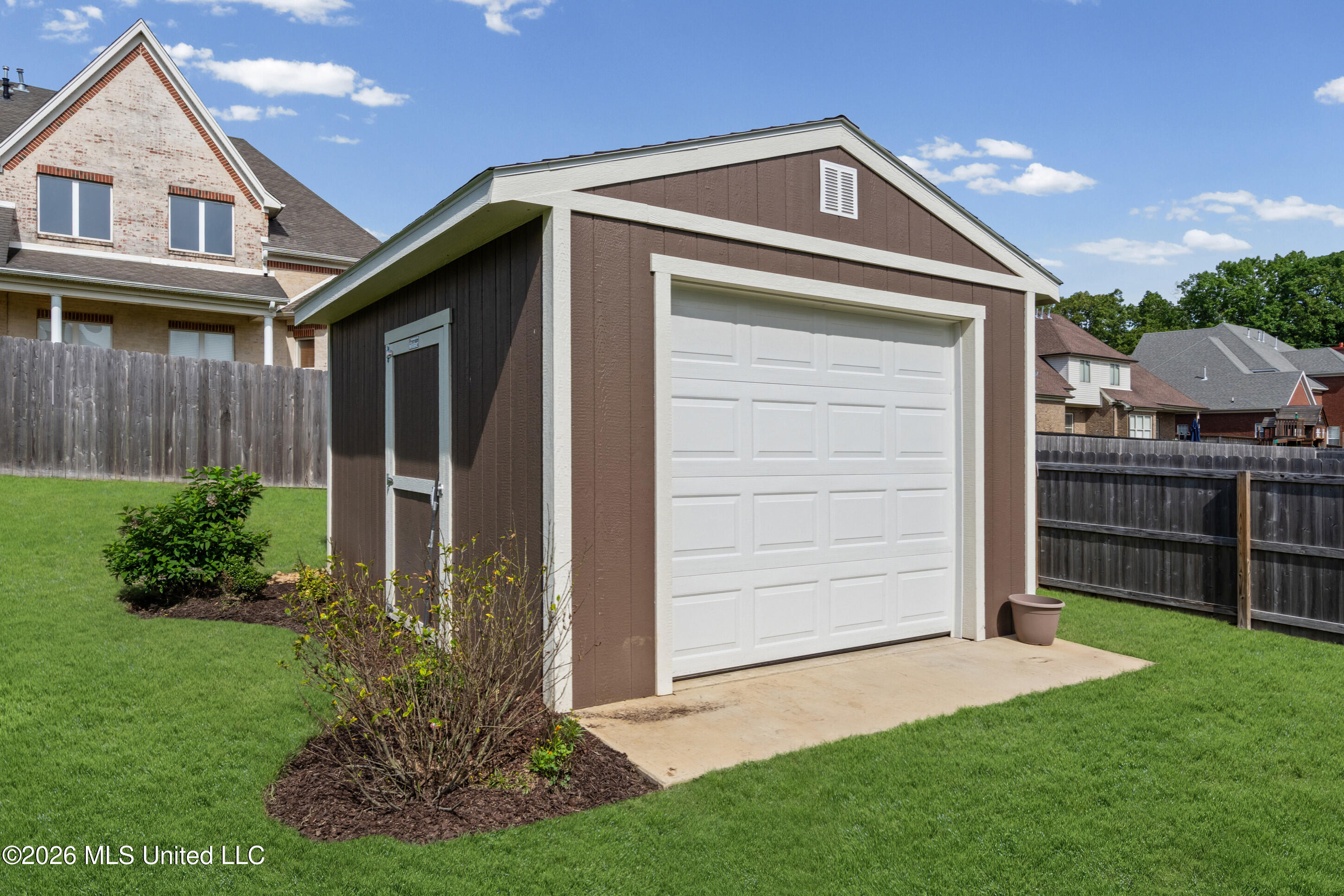 6763 W Sunrise Loop Property Photo 30