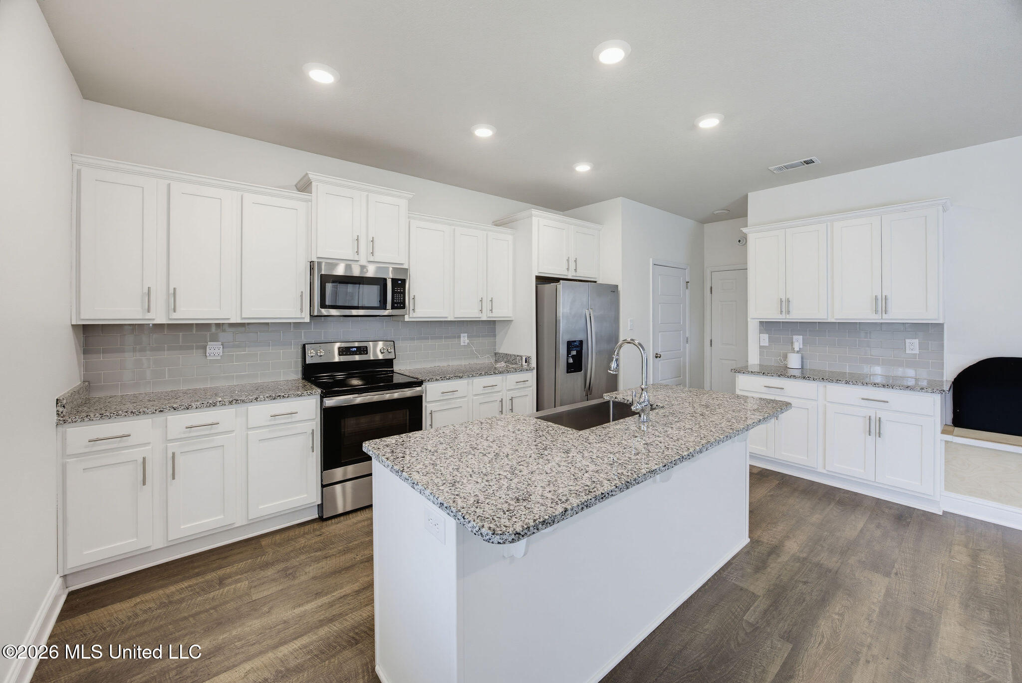11585 Paige Cove Property Photo 15
