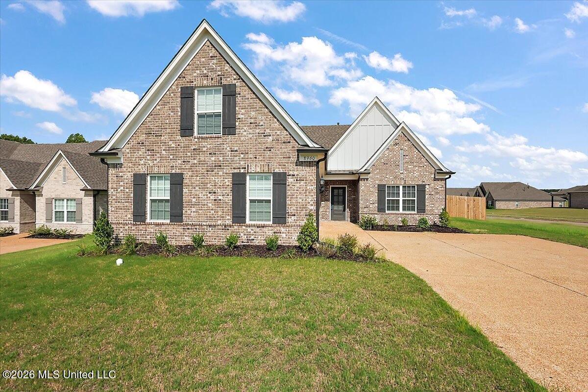 8960 Acorn Lane Property Photo 1