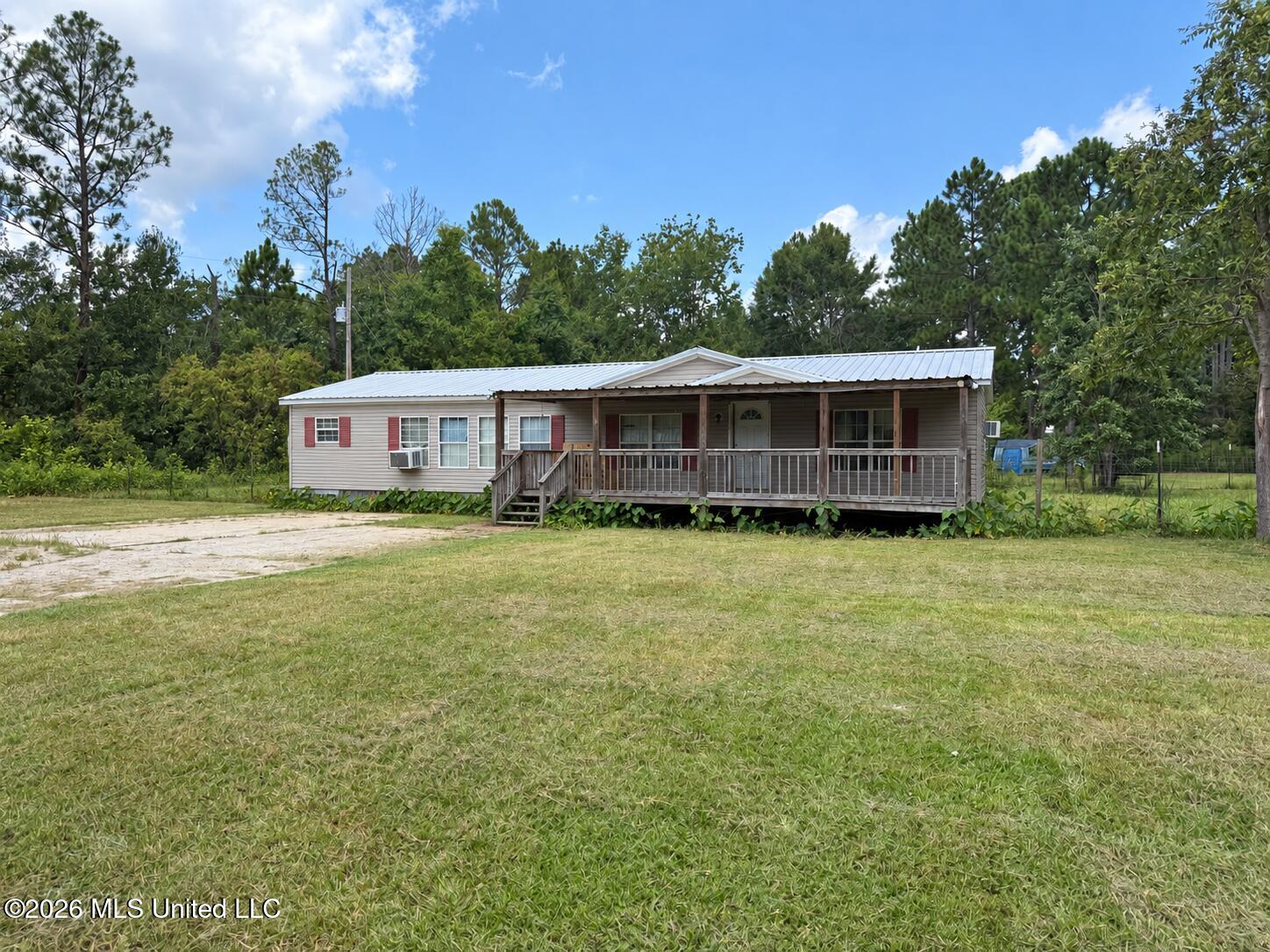 18206 Robinson Road Property Photo 1