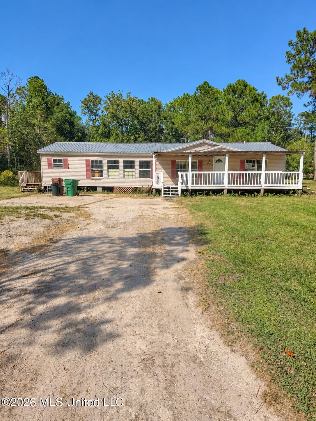 18206 Robinson Road Property Photo 1