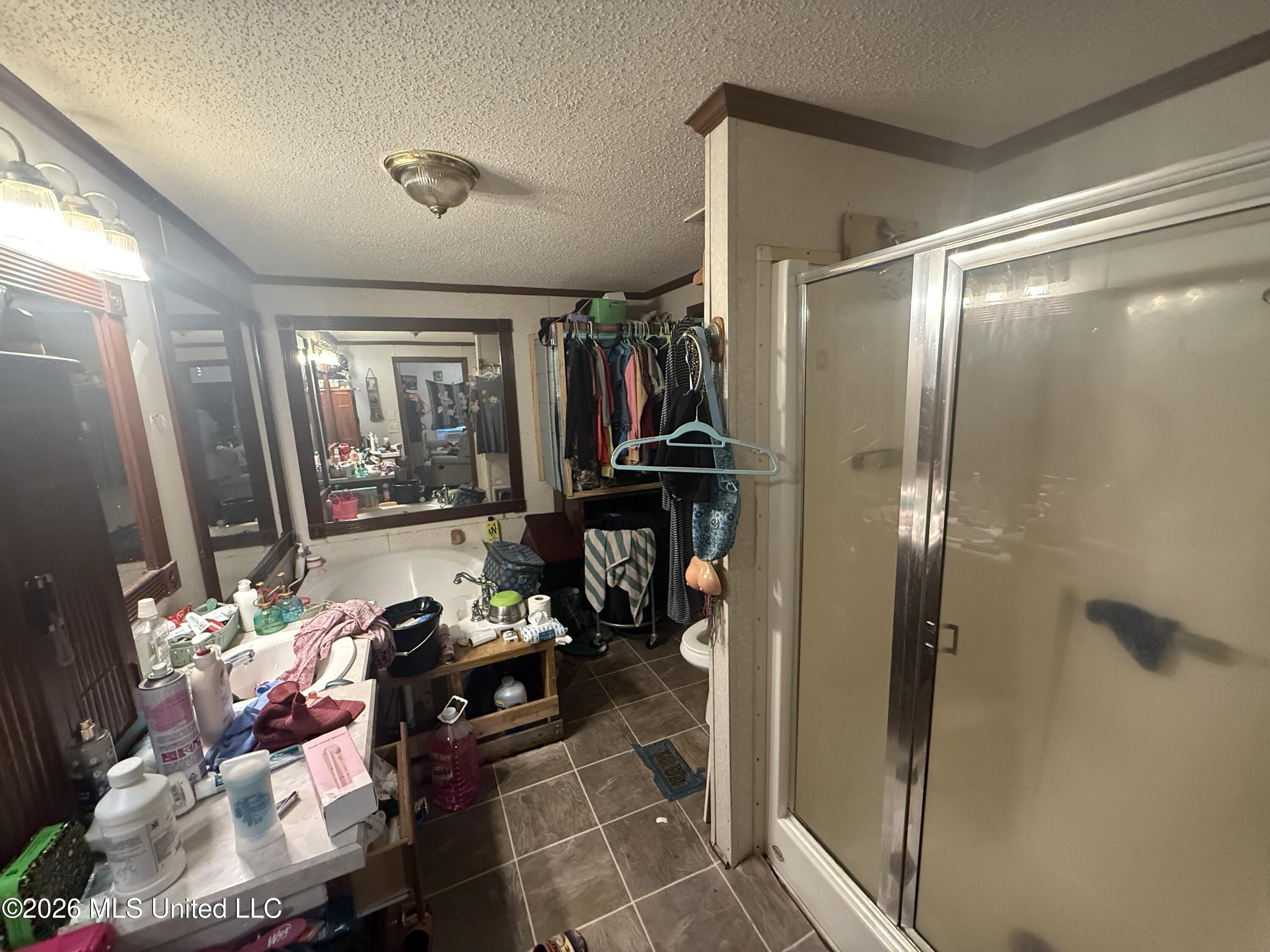 18206 Robinson Road Property Photo 8