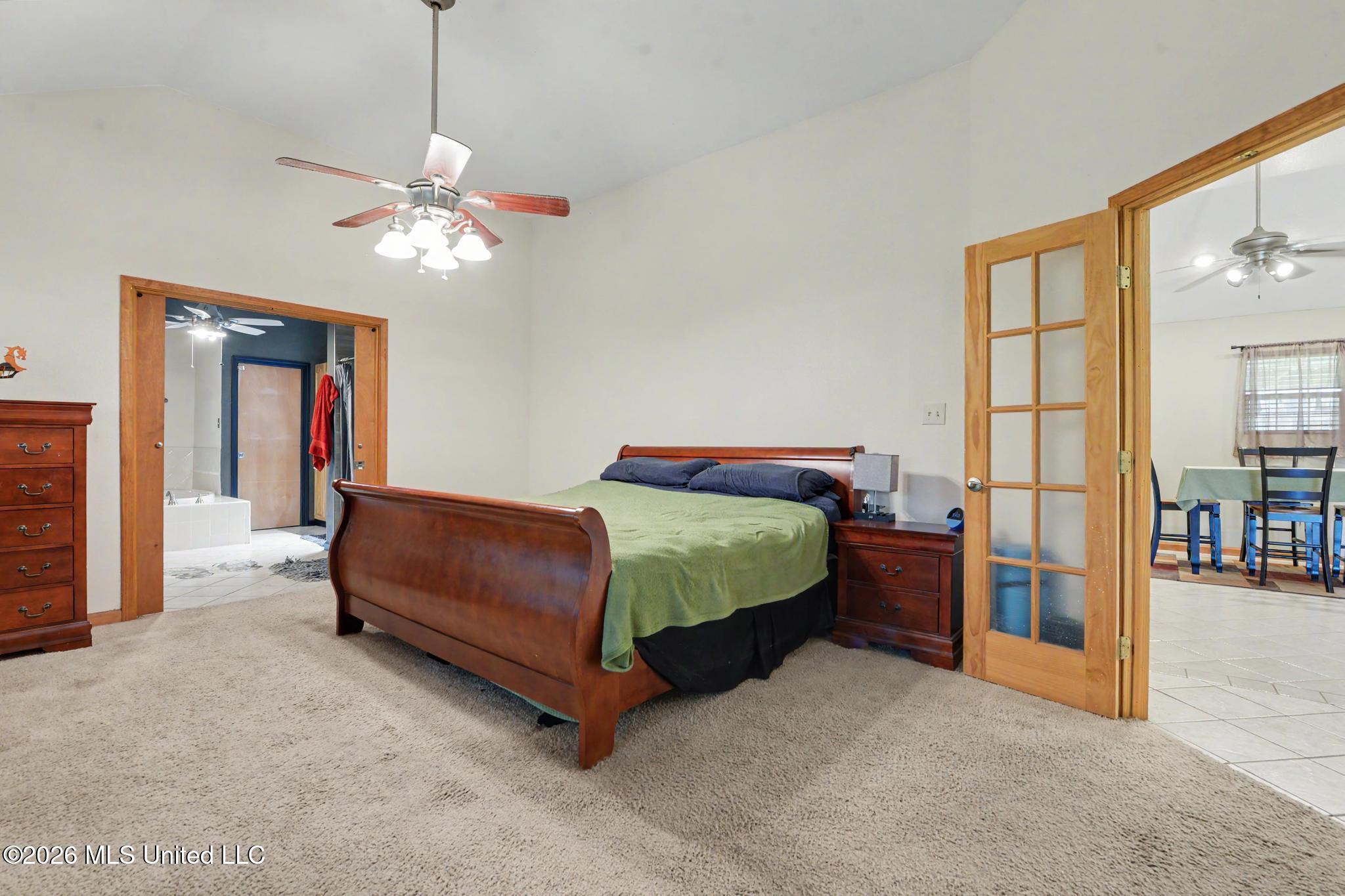 19273 Hunters Bend Drive Property Photo 16