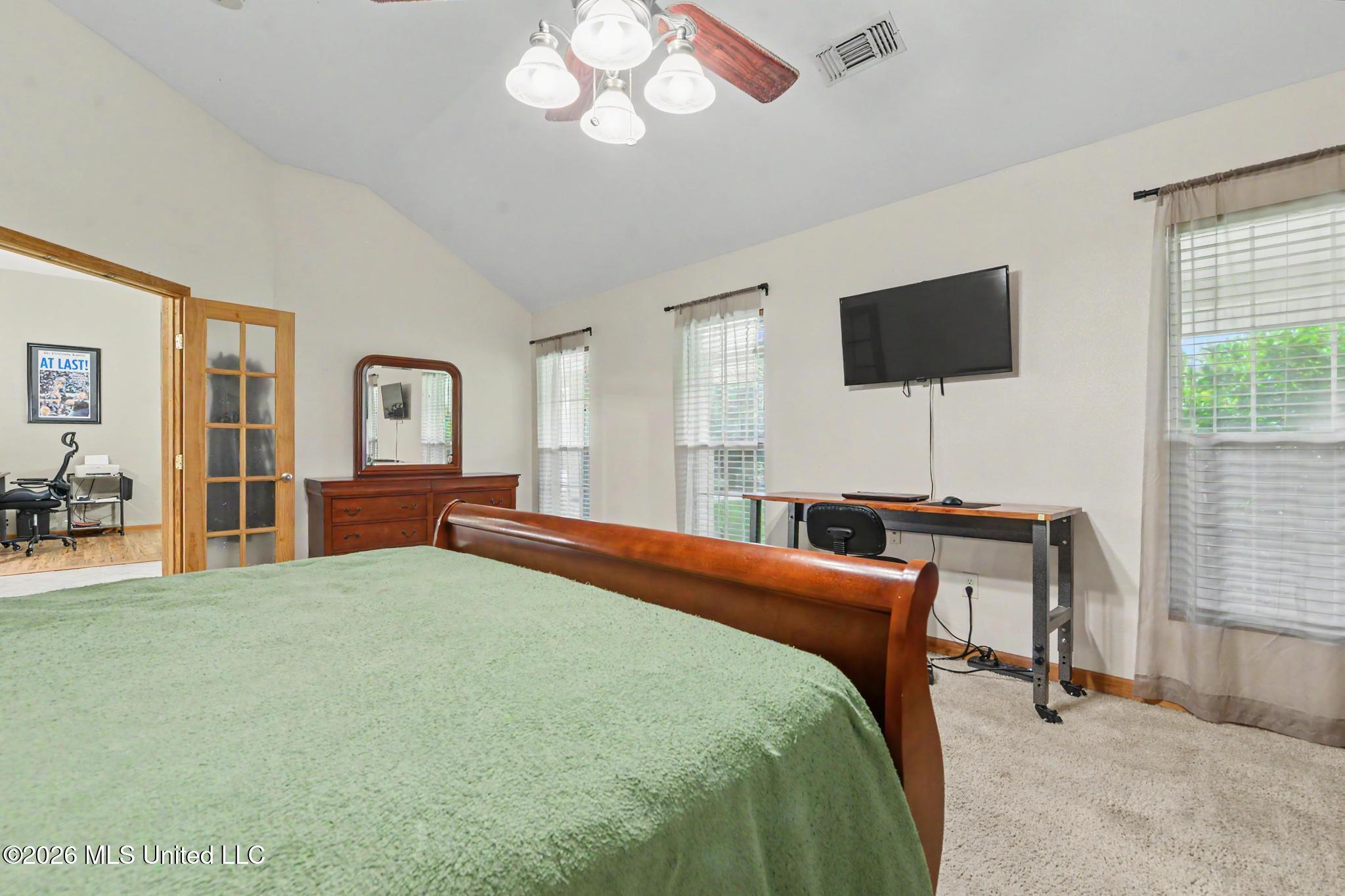 19273 Hunters Bend Drive Property Photo 17
