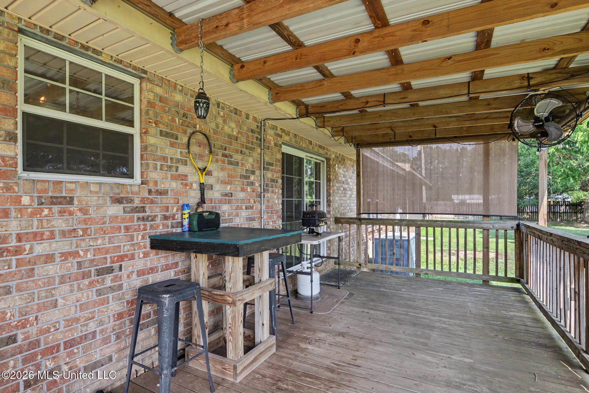 19273 Hunters Bend Drive Property Photo 27