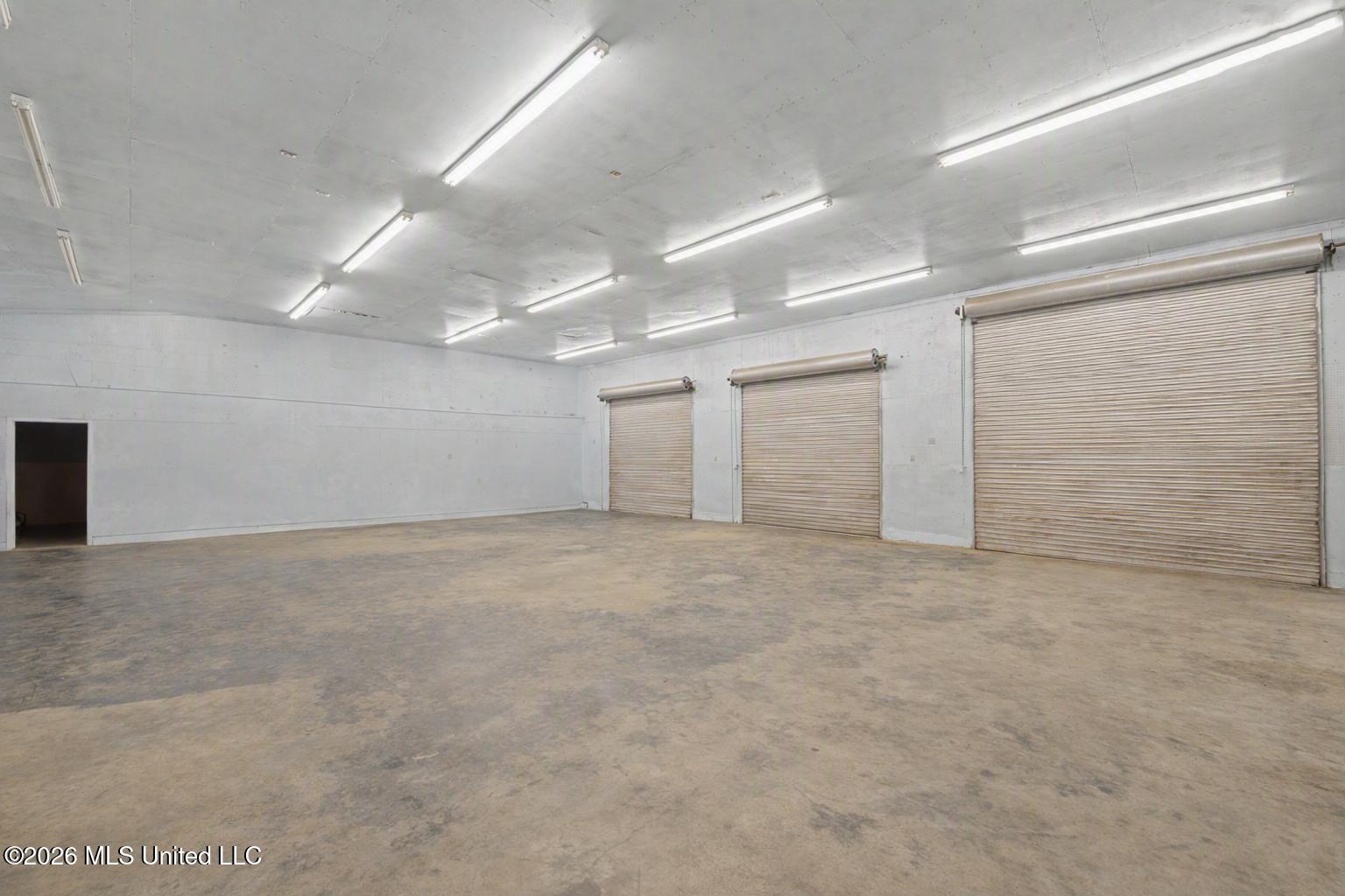 19273 Hunters Bend Drive Property Photo 33