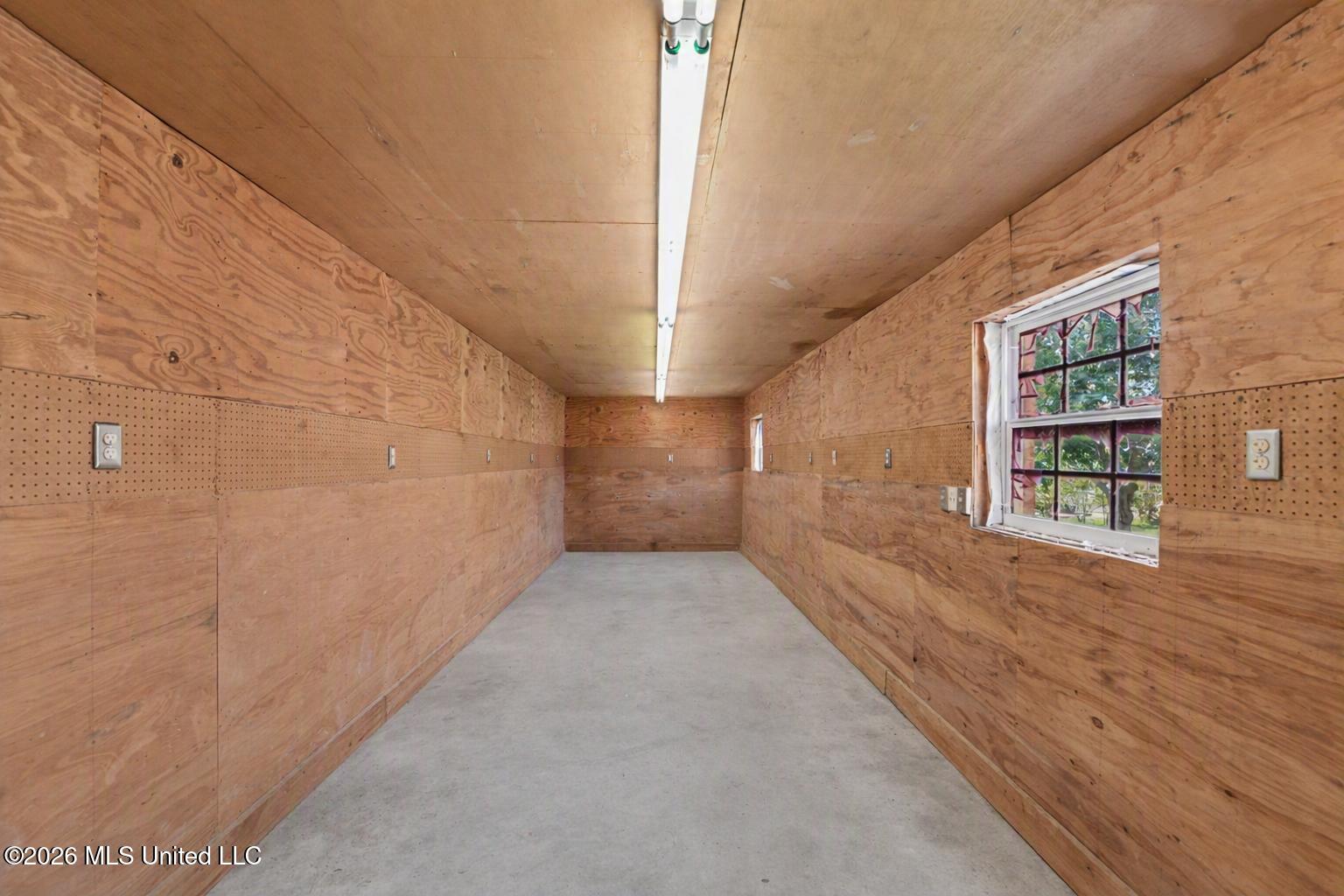 19273 Hunters Bend Drive Property Photo 34