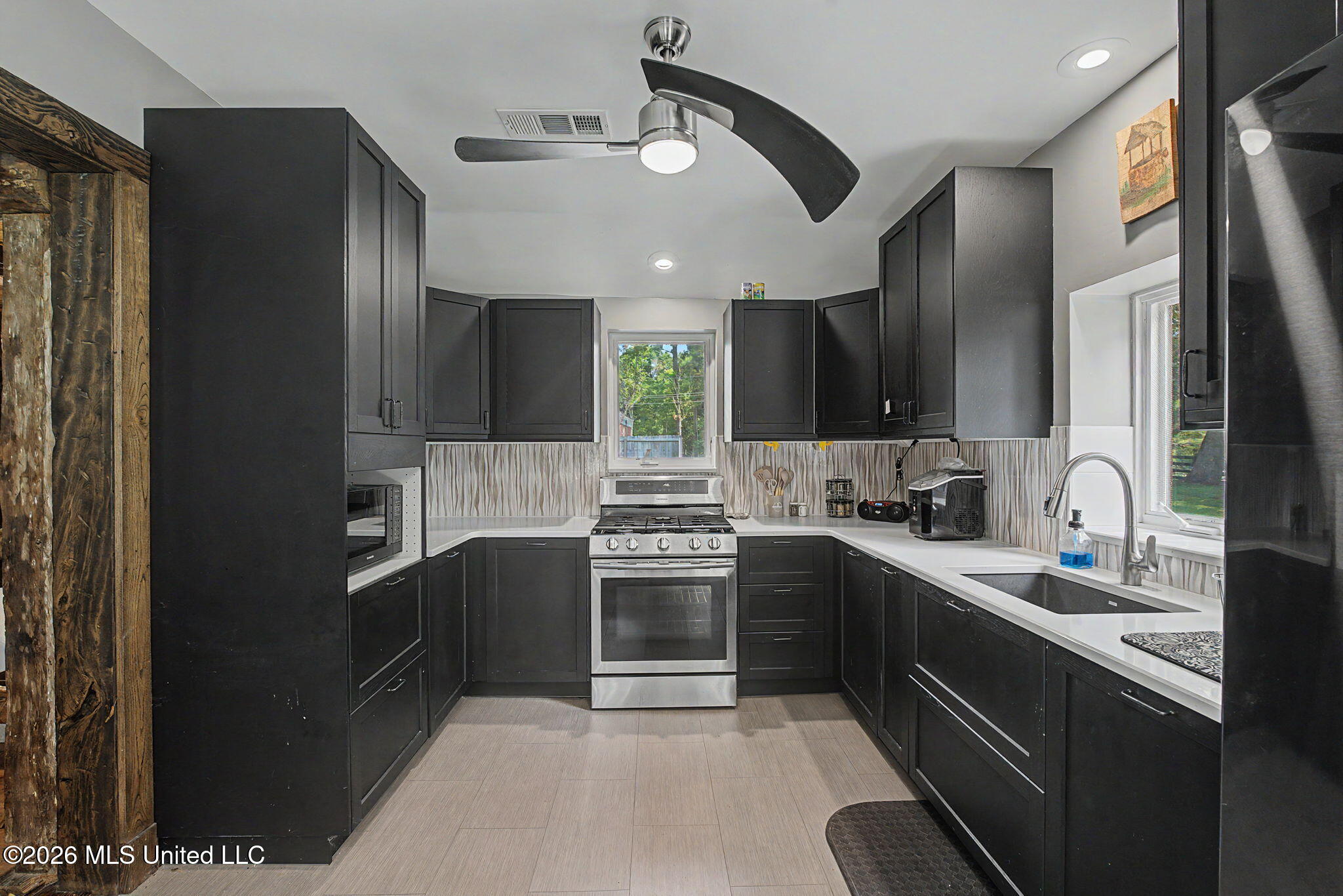 8911 W Commerce Street Property Photo 64