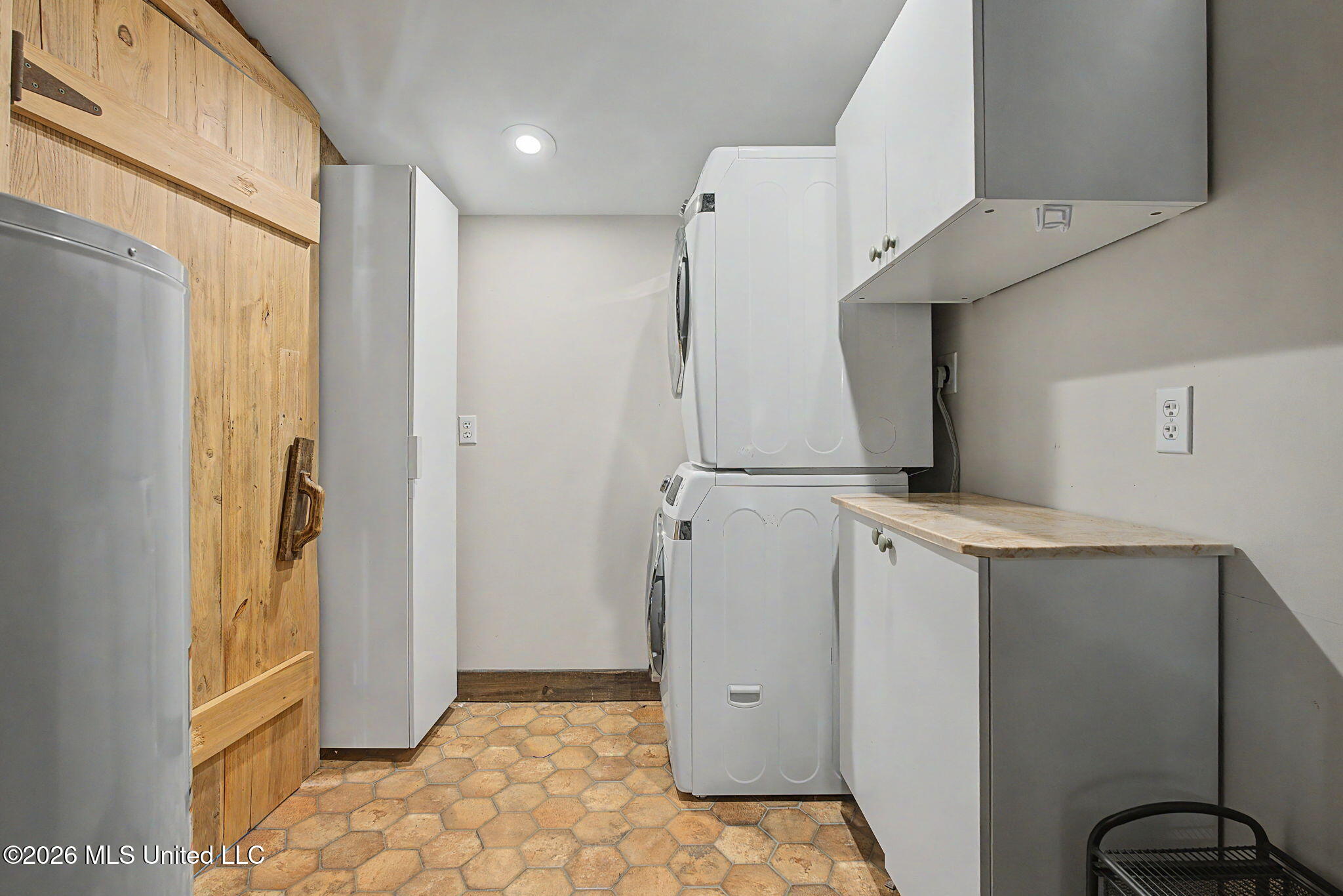 8911 W Commerce Street Property Photo 66