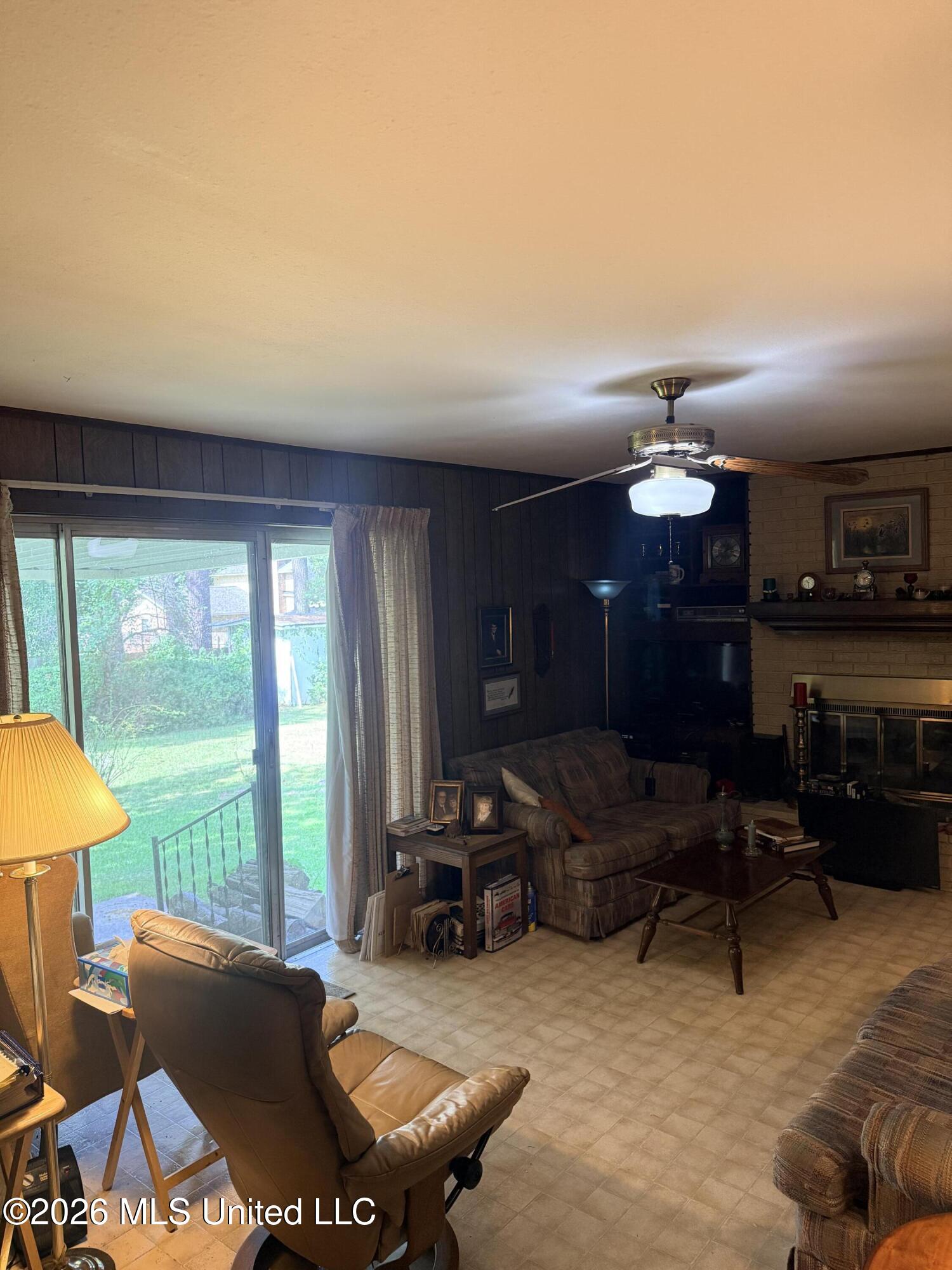 513 Charles Street Property Photo 14