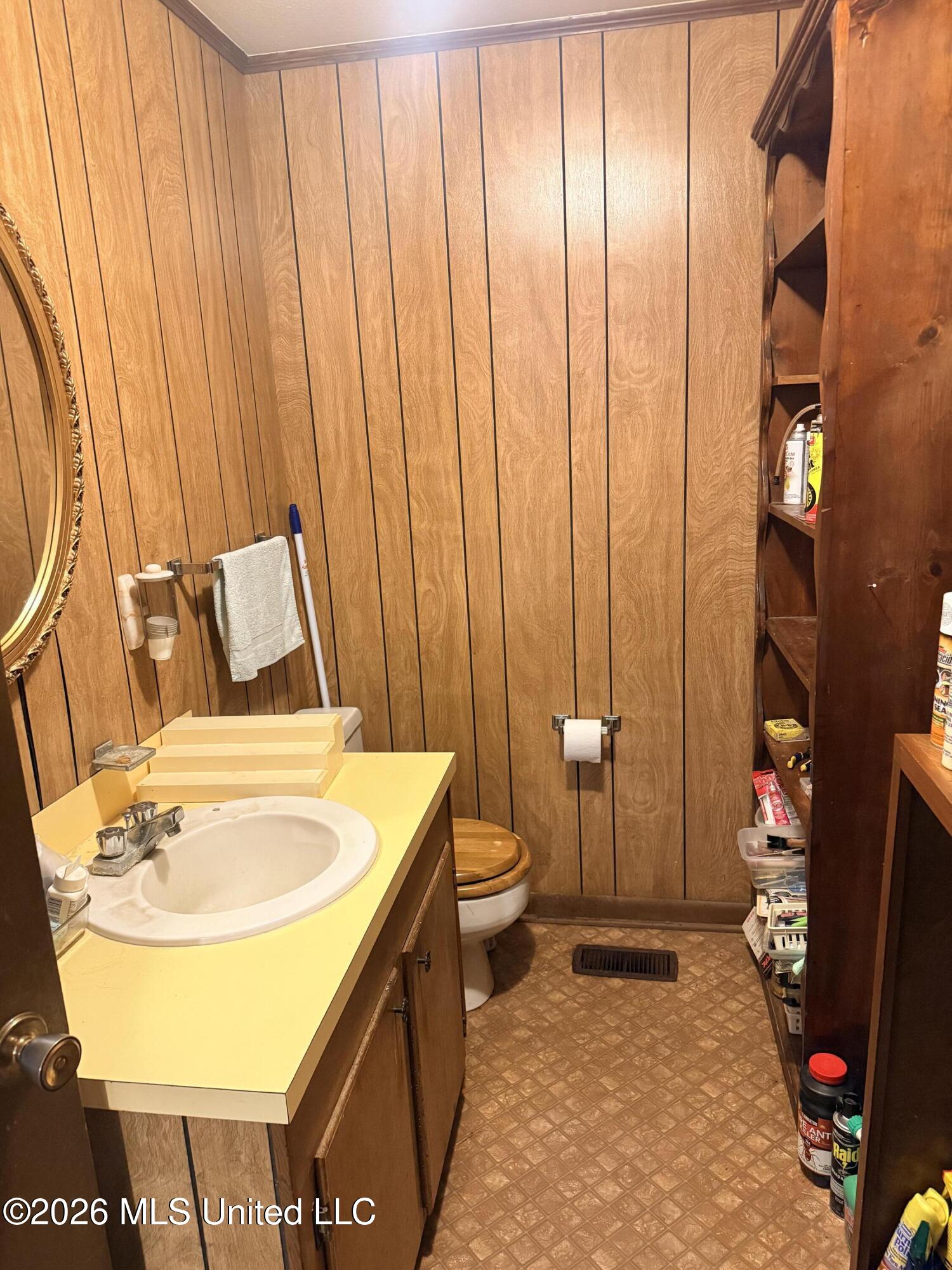513 Charles Street Property Photo 15
