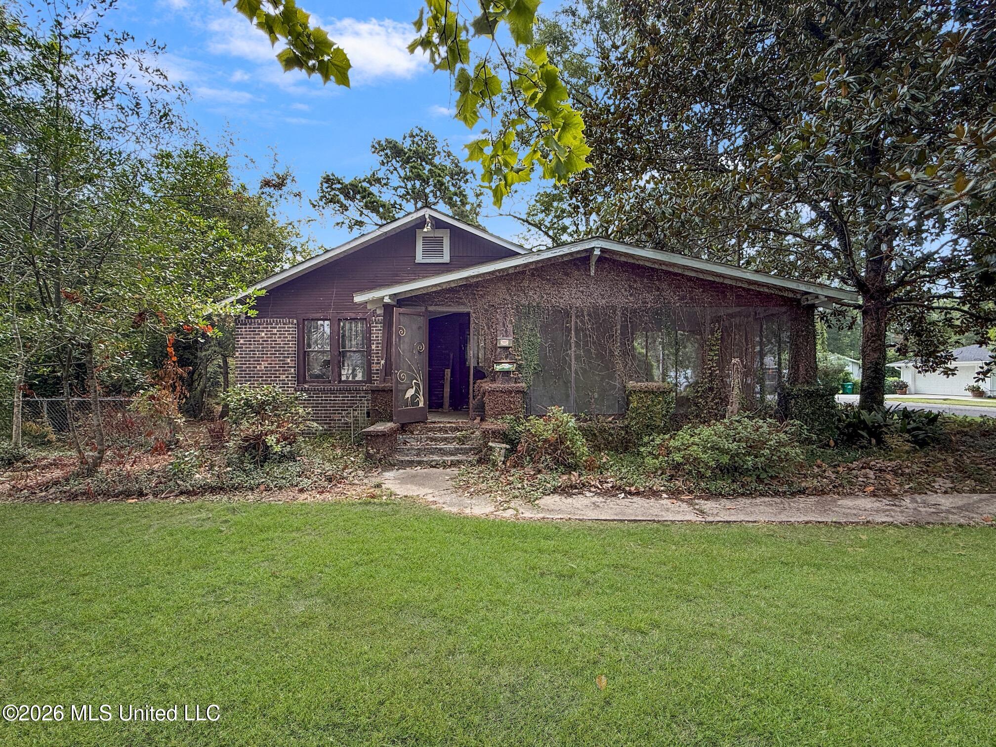 500 Pine Street Property Photo 1