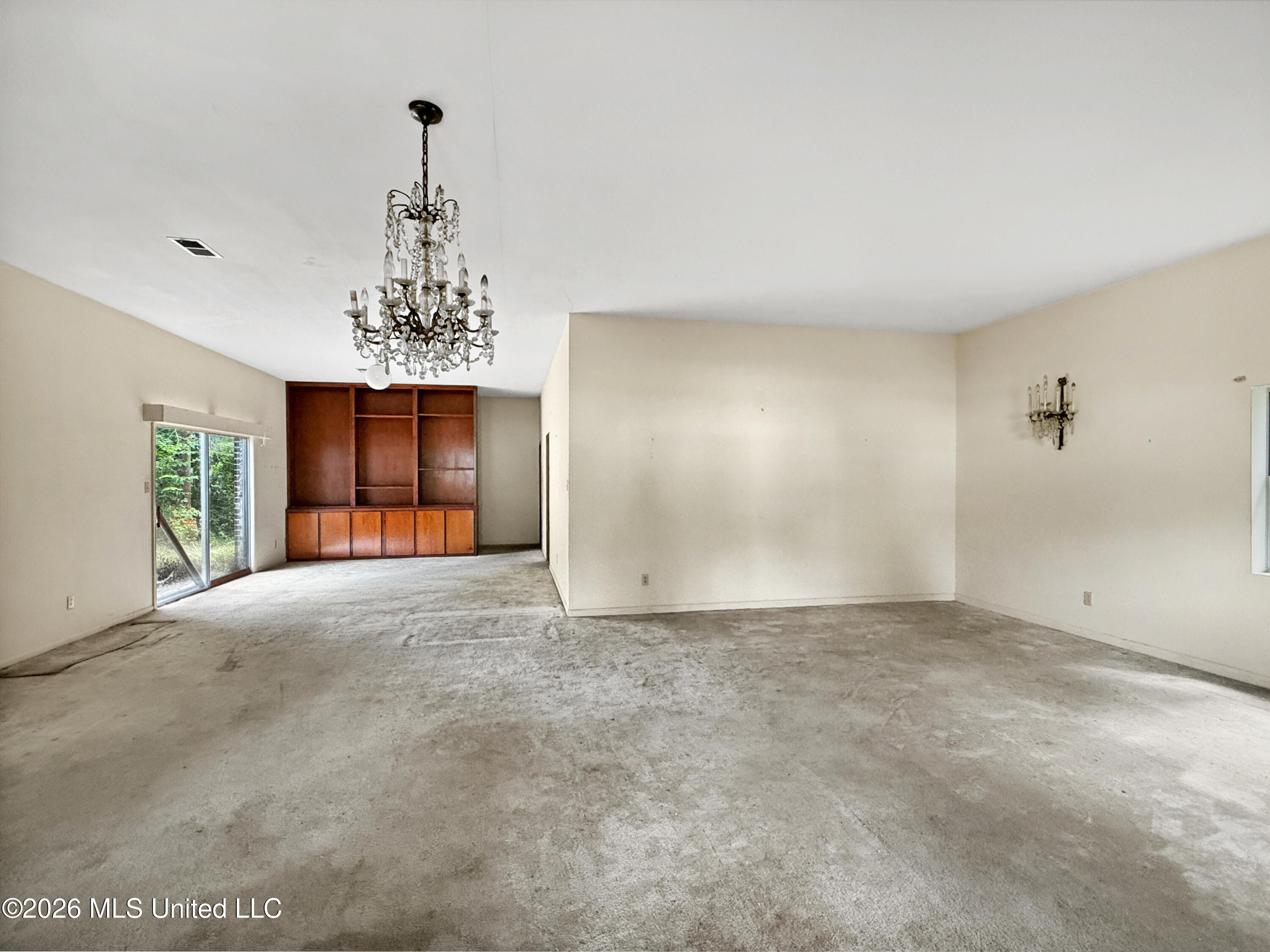 500 Pine Street Property Photo 2