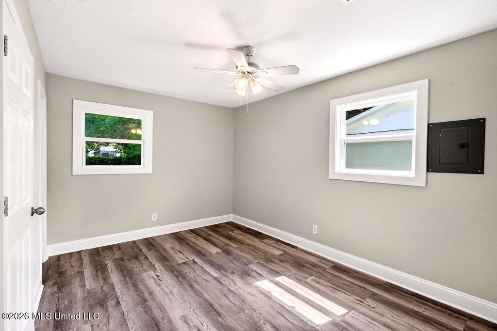 2154 Floyd Drive Property Photo 14