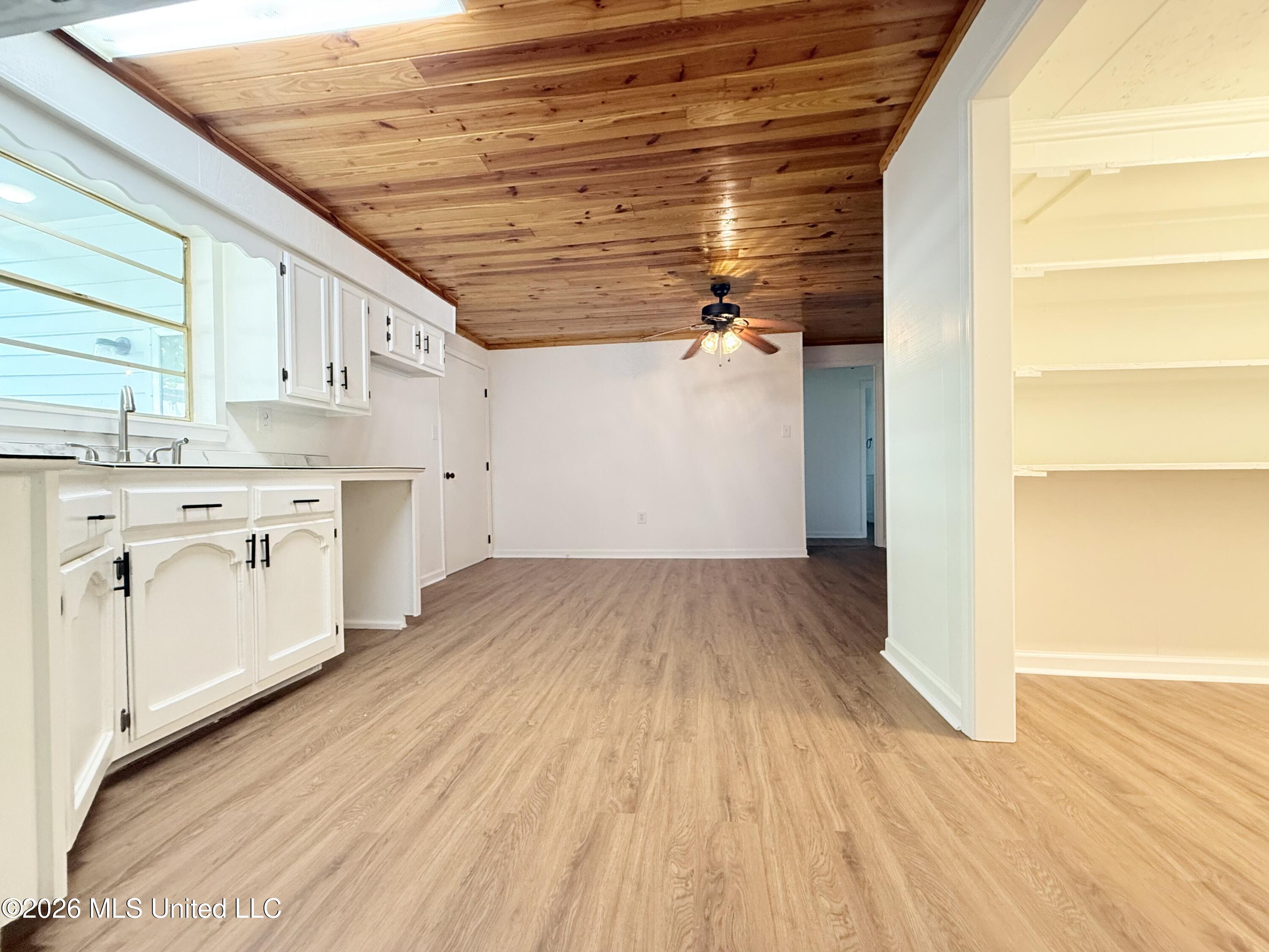 1091 2nd Street Property Photo 10