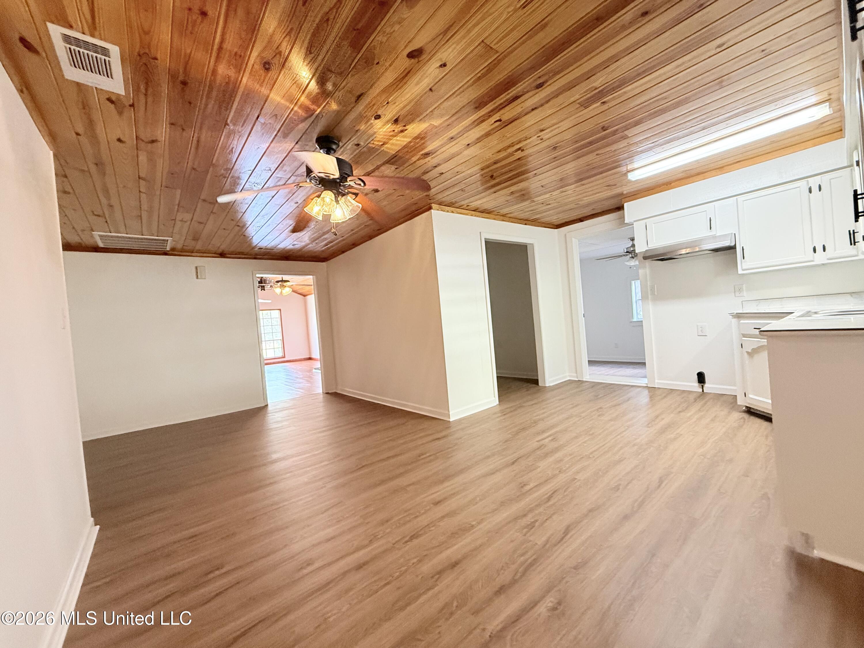 1091 2nd Street Property Photo 12
