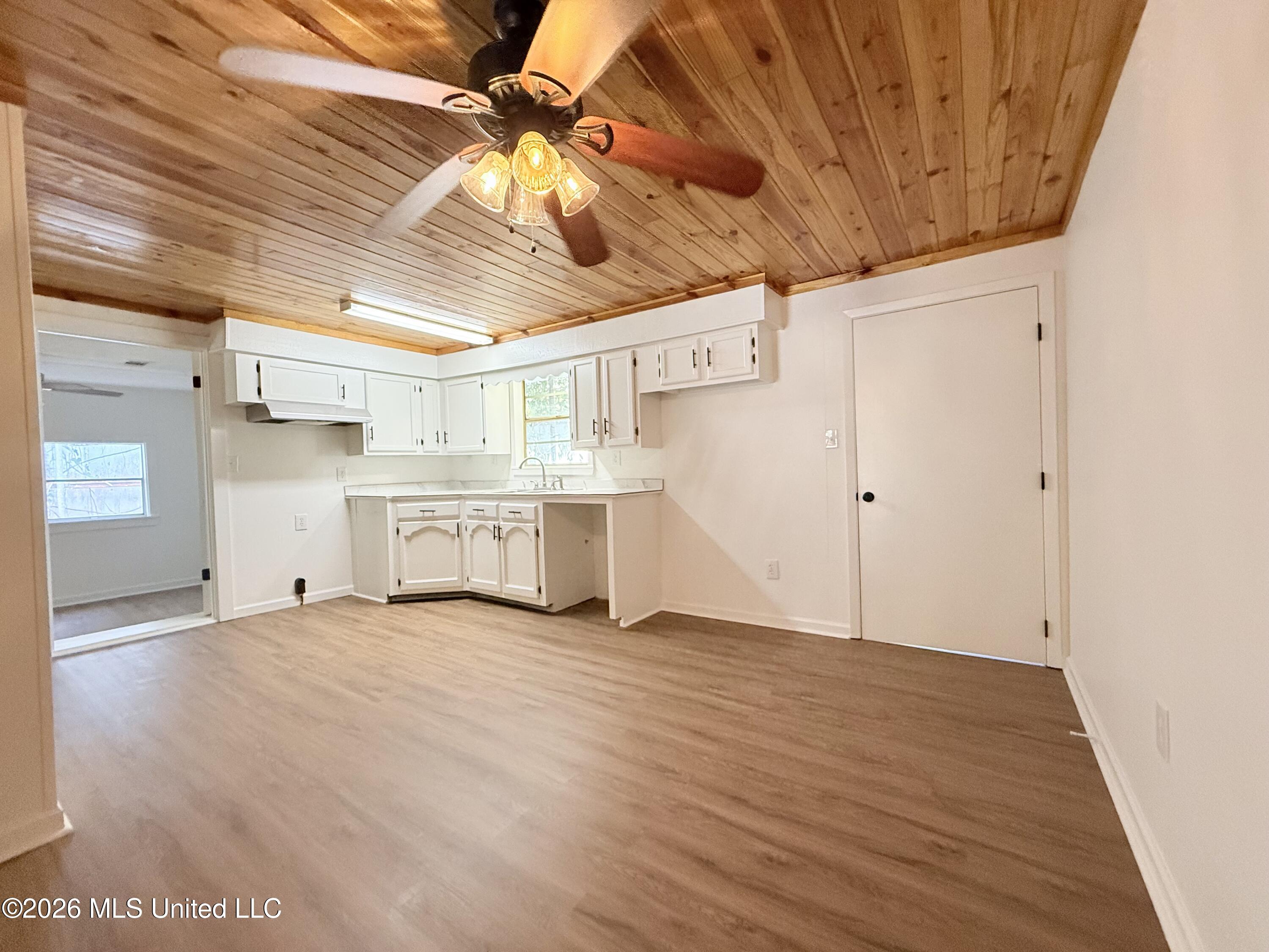 1091 2nd Street Property Photo 13