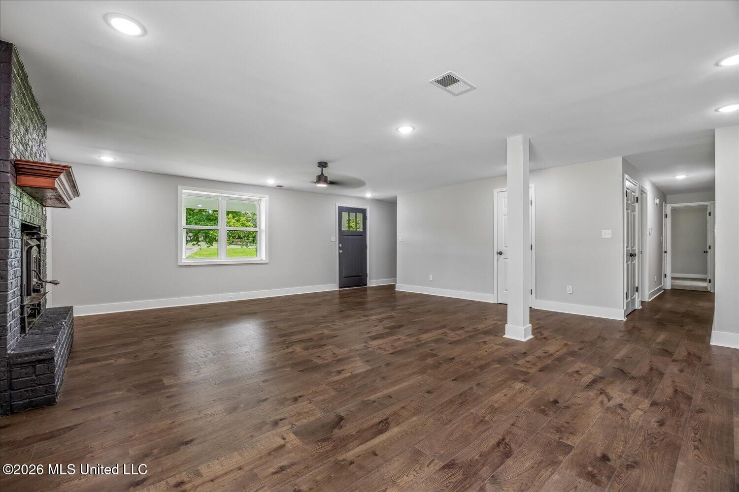 4673 Douglas Drive Property Photo 9