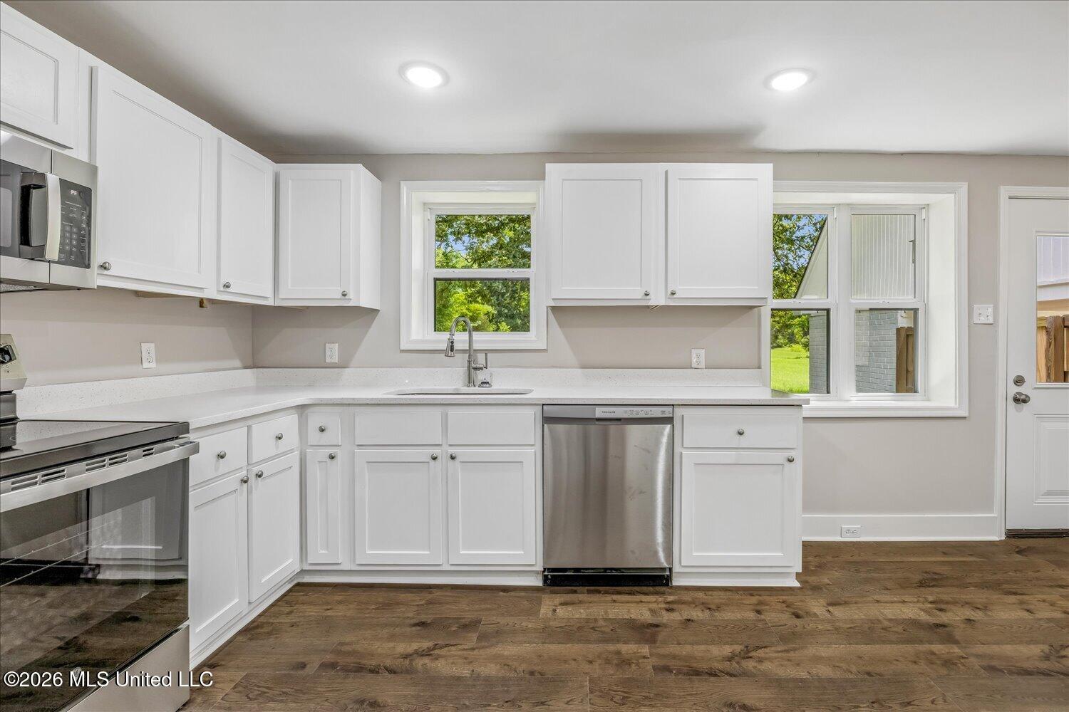 4673 Douglas Drive Property Photo 16