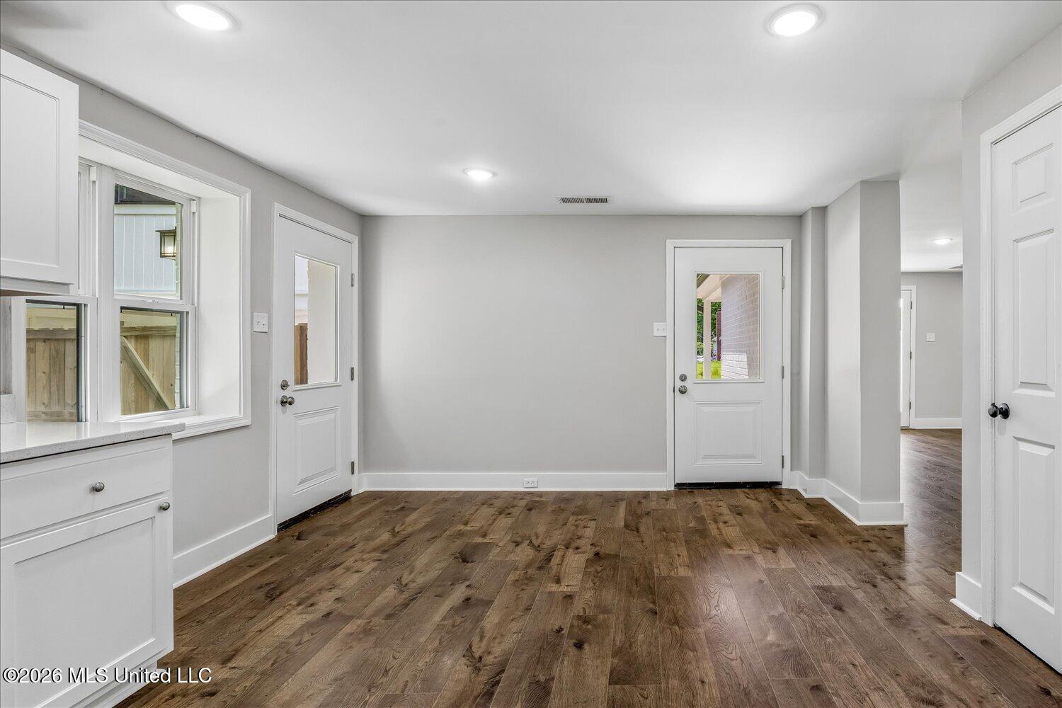 4673 Douglas Drive Property Photo 17